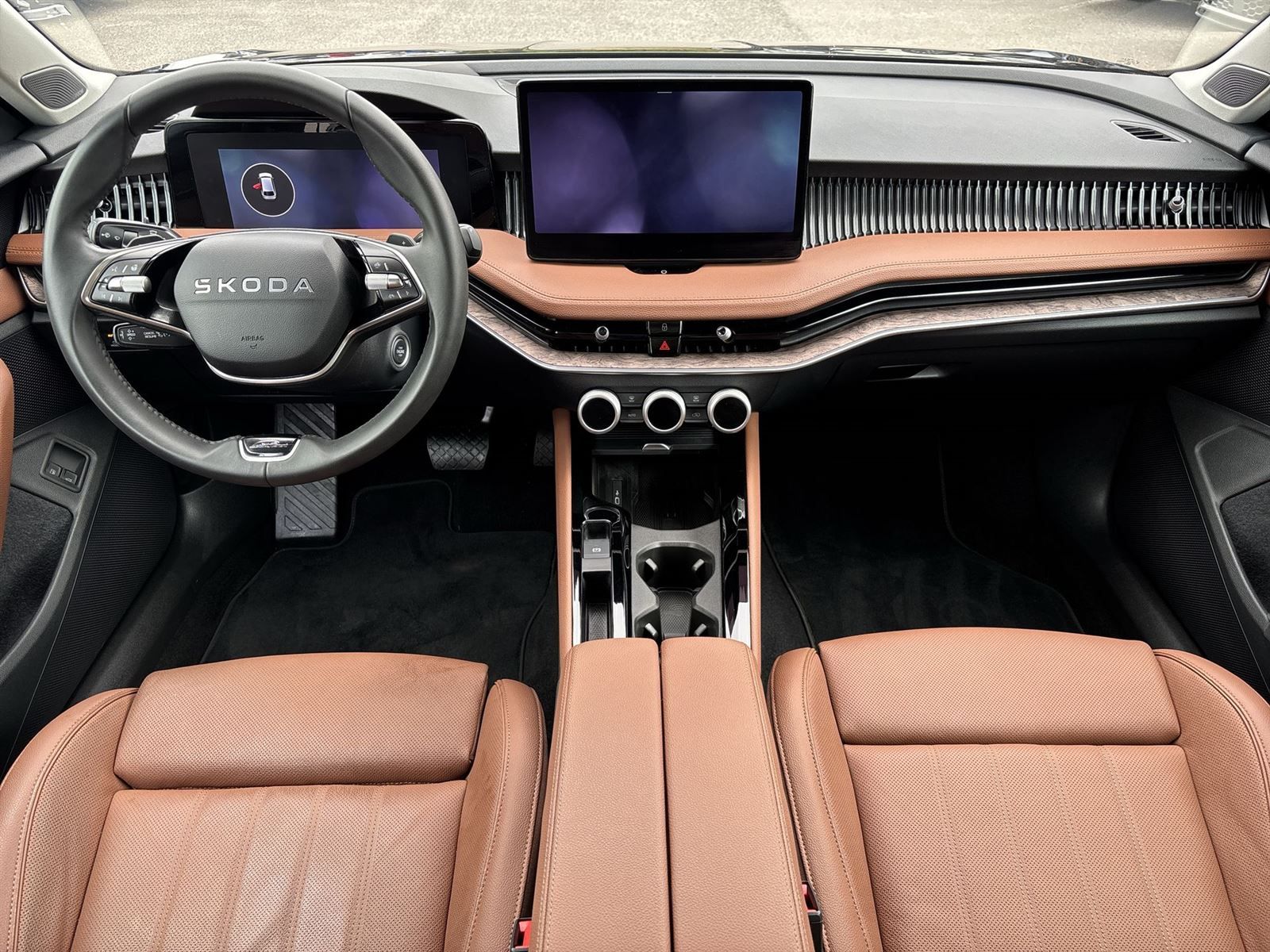 Škoda Superb, Combi 1.5 TSI iV DSG L&K - fotka 5