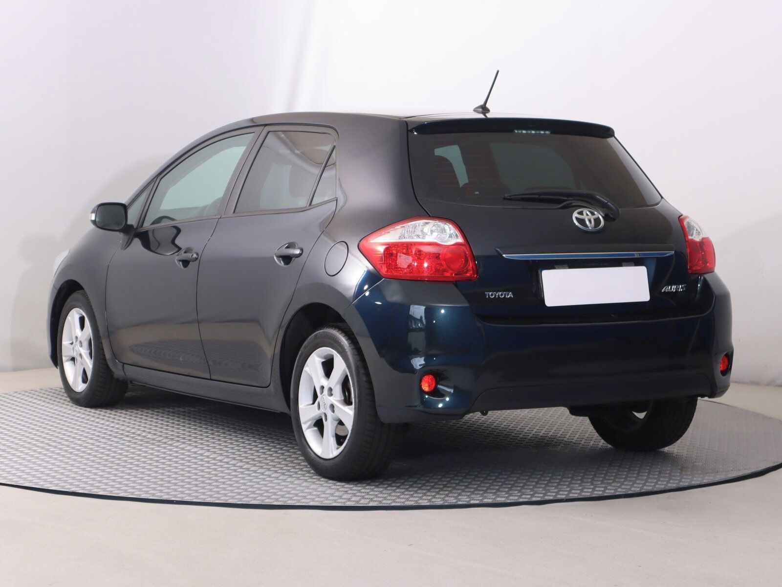 Toyota Auris, 1.4 D-4D, Navi - fotka 4
