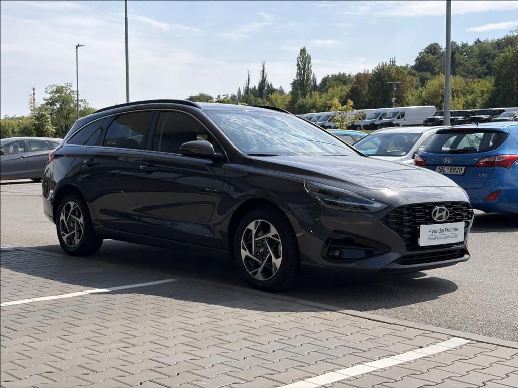 Hyundai i30, 1,0 T-GDI DCT  WG FL Style - fotka 4