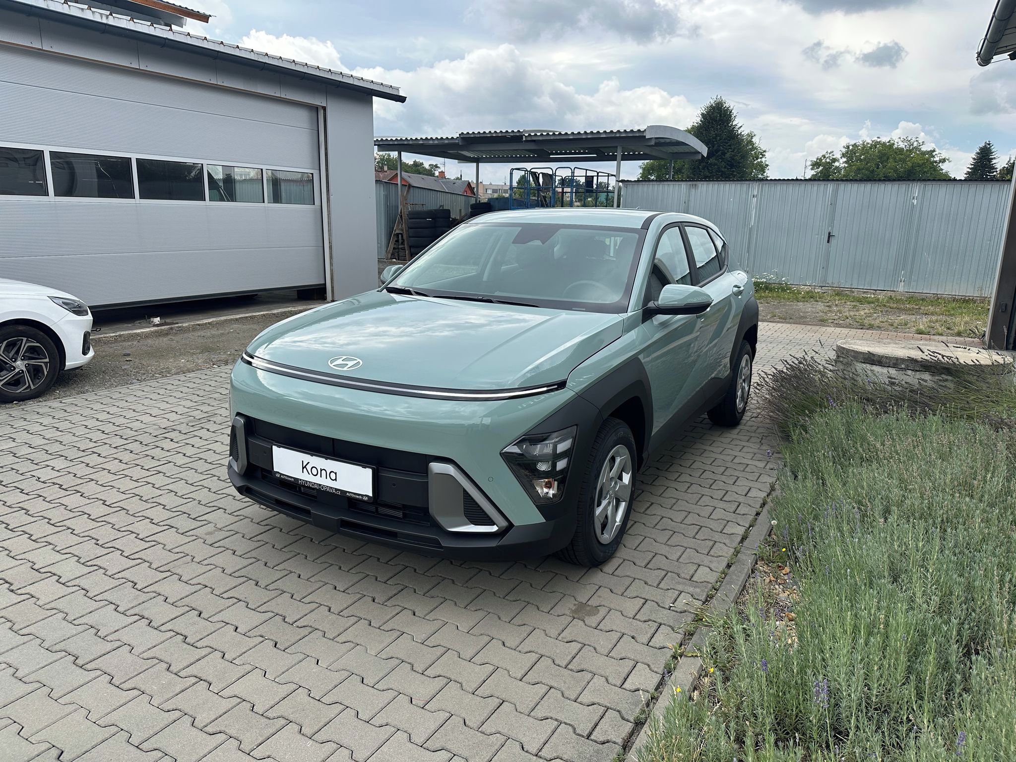 Hyundai Kona, 1,0 TGDI MT COMFORT - fotka 3