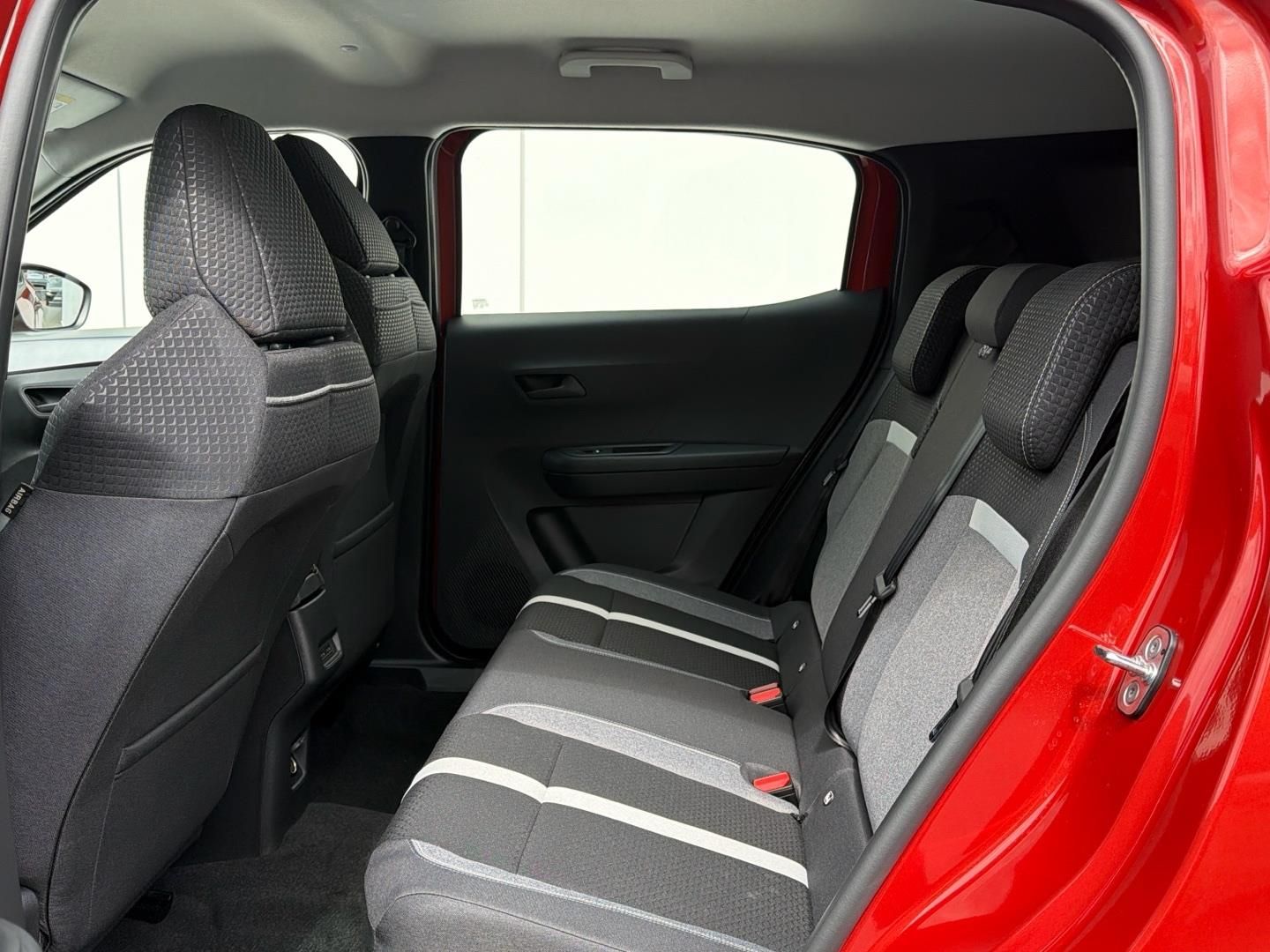 Opel Frontera, 1.2TURBO Hybrid 81kW Edition - fotka 6