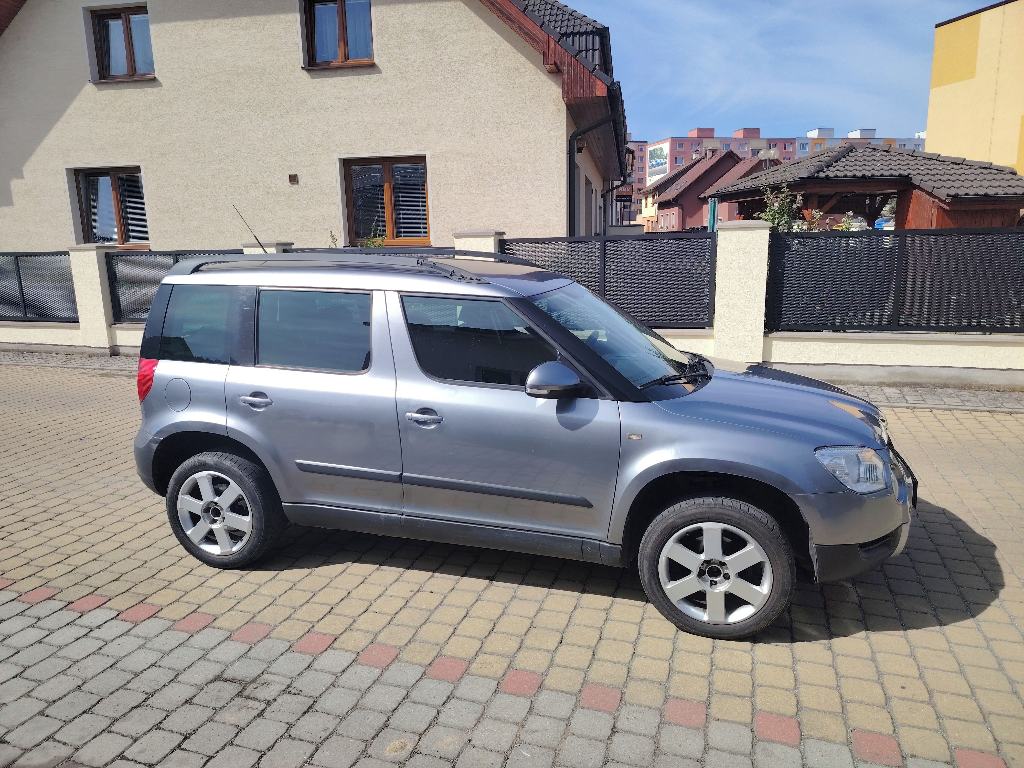 Škoda Yeti, 1.8 TSI 118kW 4x4 - fotka 4