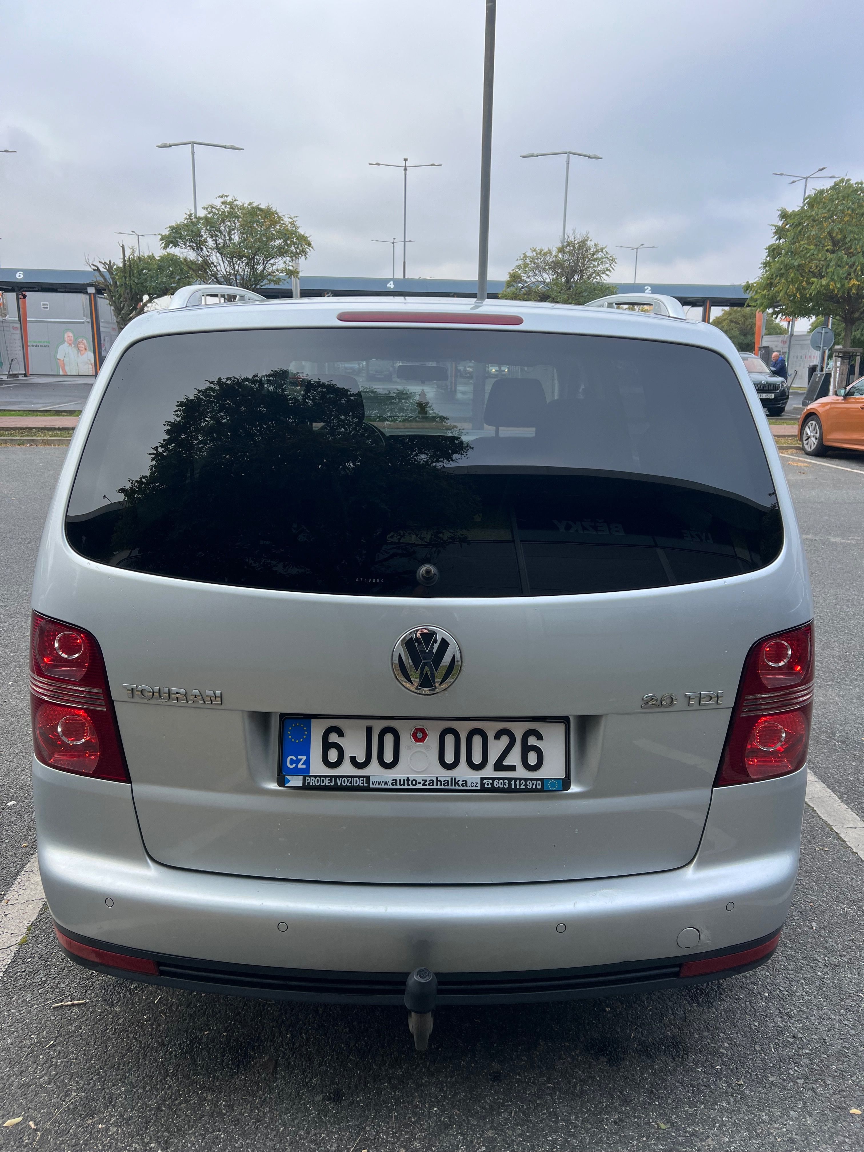 Volkswagen Touran - fotka 5