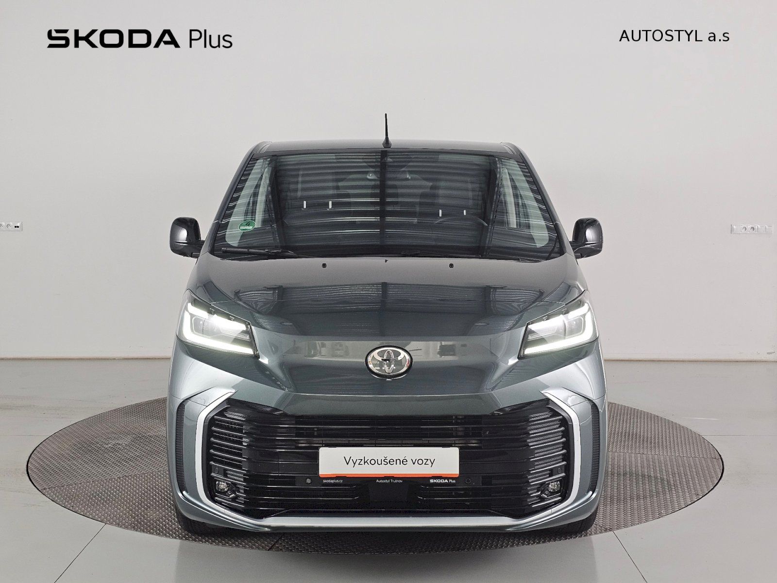 Toyota Proace, Proace Verso VIP L2 Webasto - fotka 4
