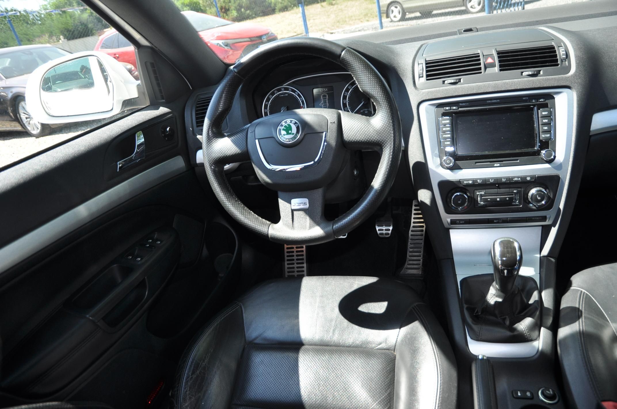 Škoda Octavia, II 2.0TDi 125kW KOMBI RS - fotka 5