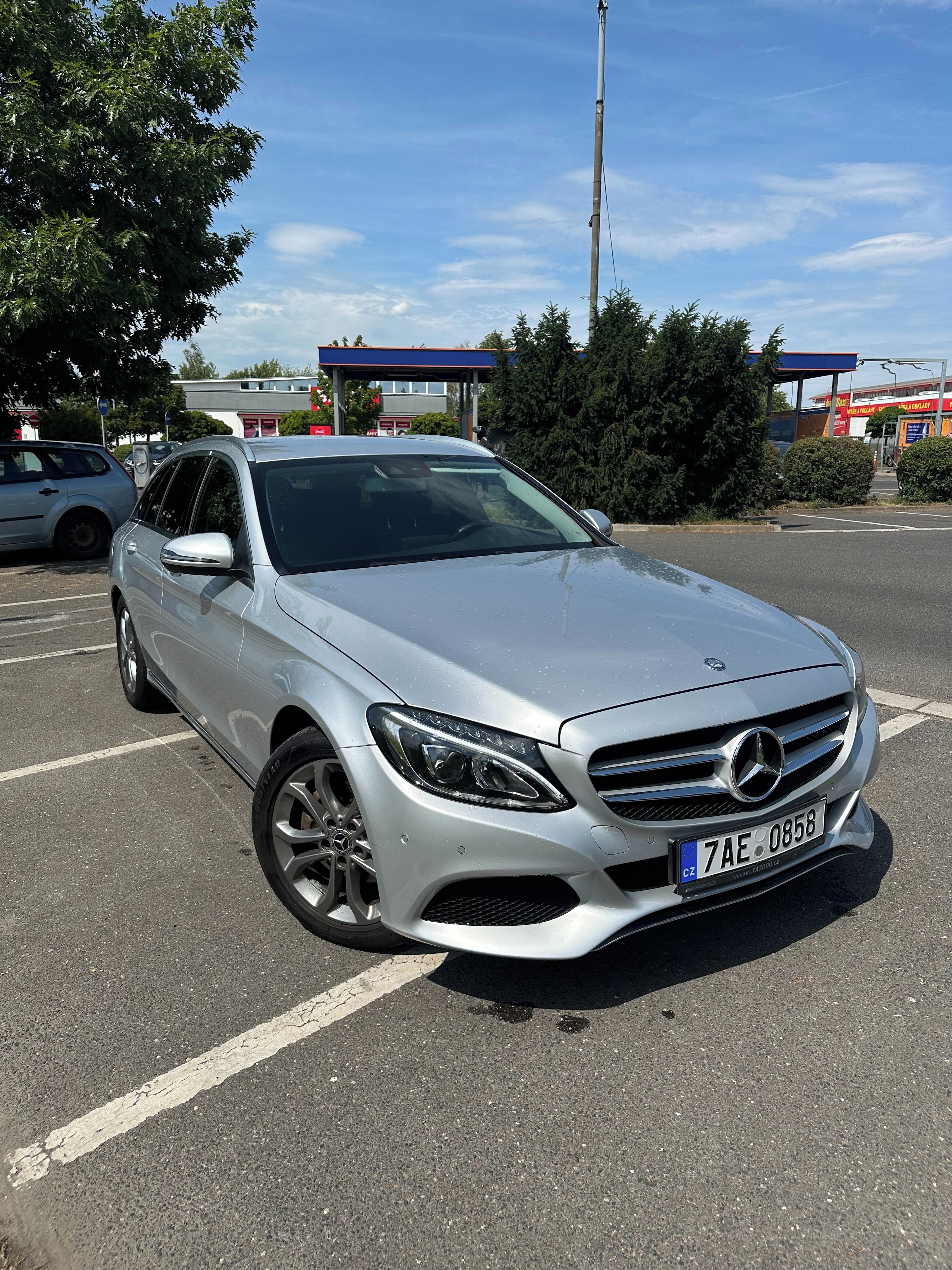 Mercedes-Benz Třídy C, C 200 Kombi, 9G-Tronic - fotka 4