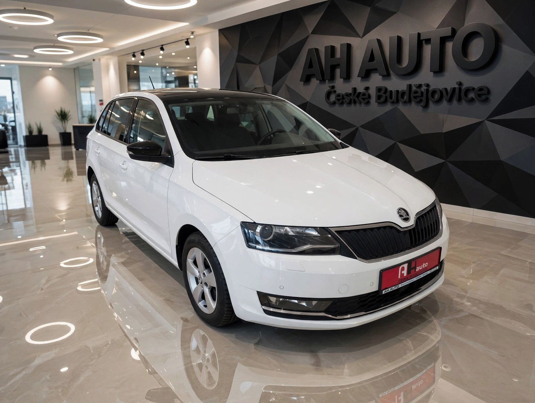 Škoda Rapid, 1.0 TSI 81kW Style Plus, TOP - fotka 2