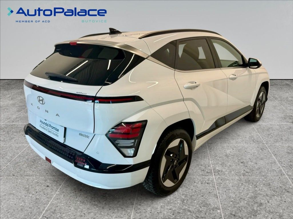Hyundai Kona, EV 65,4kWh CZECH EDITION - fotka 4