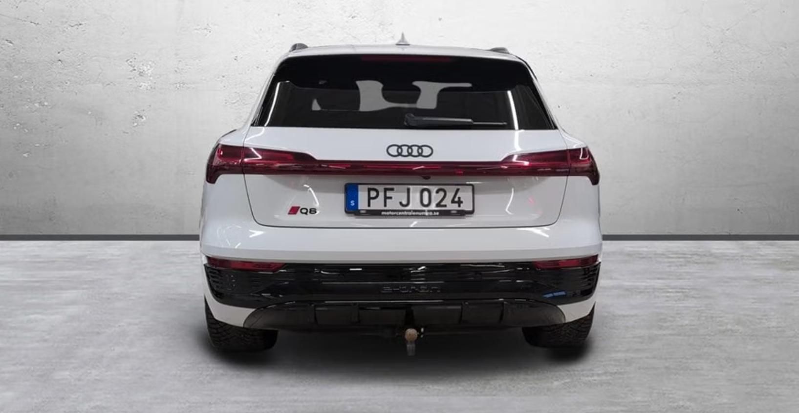 Audi Q8 e-tron, 55 Q 360k Matrix 4 zóny Pano - fotka 4
