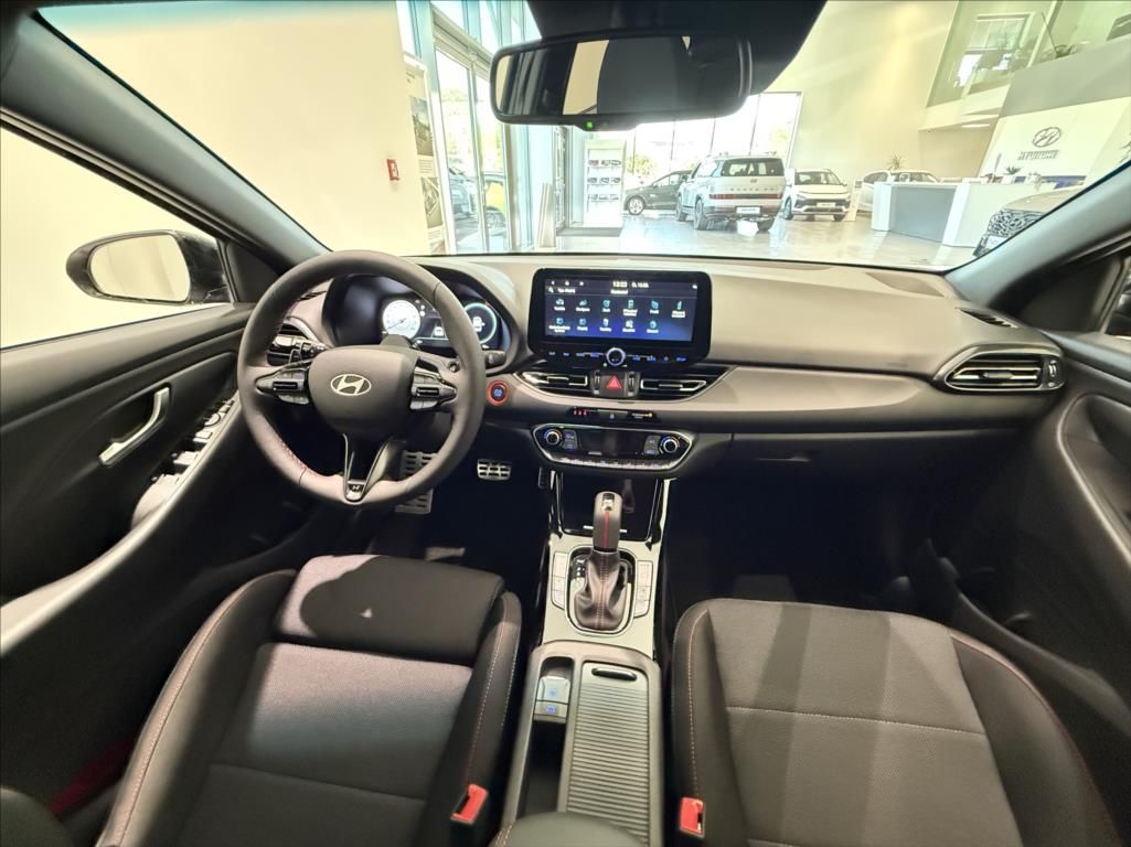 Hyundai i30, 1,6 T DCT  HB Go Czech N Line - fotka 4
