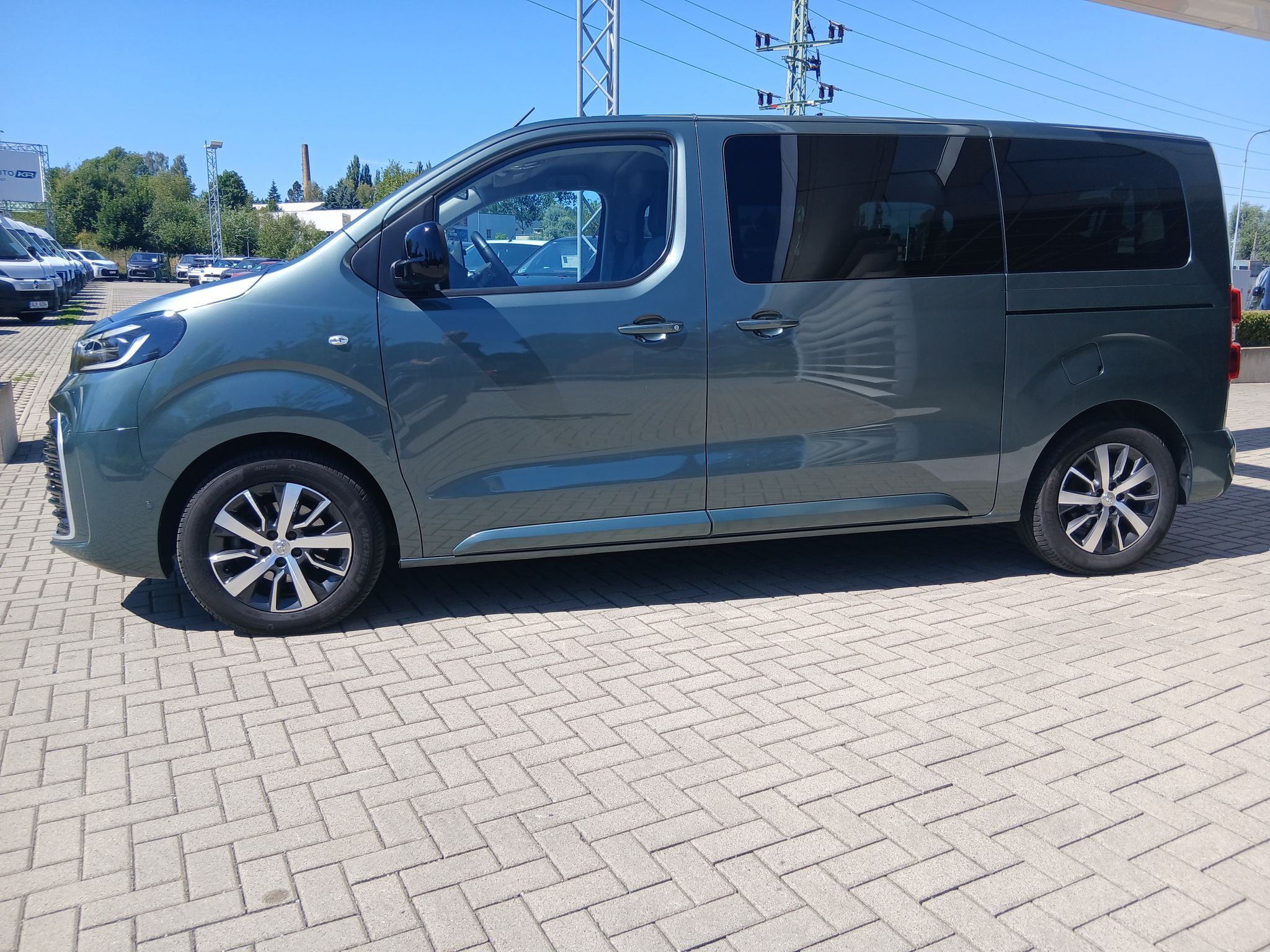 Toyota Proace Verso, 2.0D 144k L1 Family Webasto 8S - fotka 3