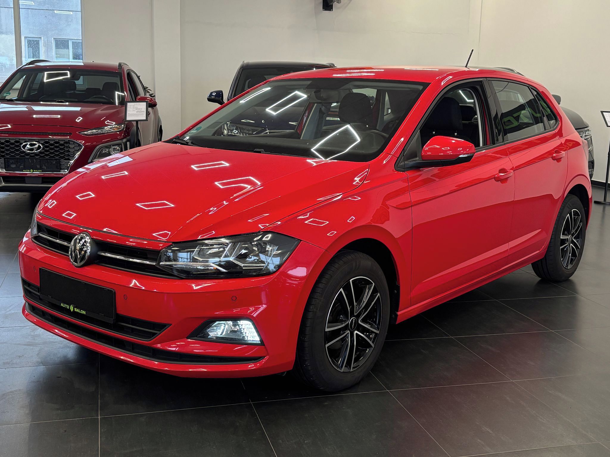 Volkswagen Polo, 1.0 TSI 70 kW, LED, Senzory - fotka 2