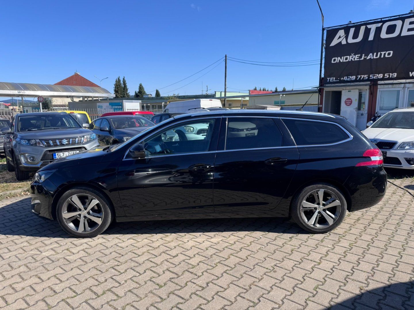 Peugeot 308, 1,2 PURET. ALLURE 96KW AUTOMAT - fotka 3
