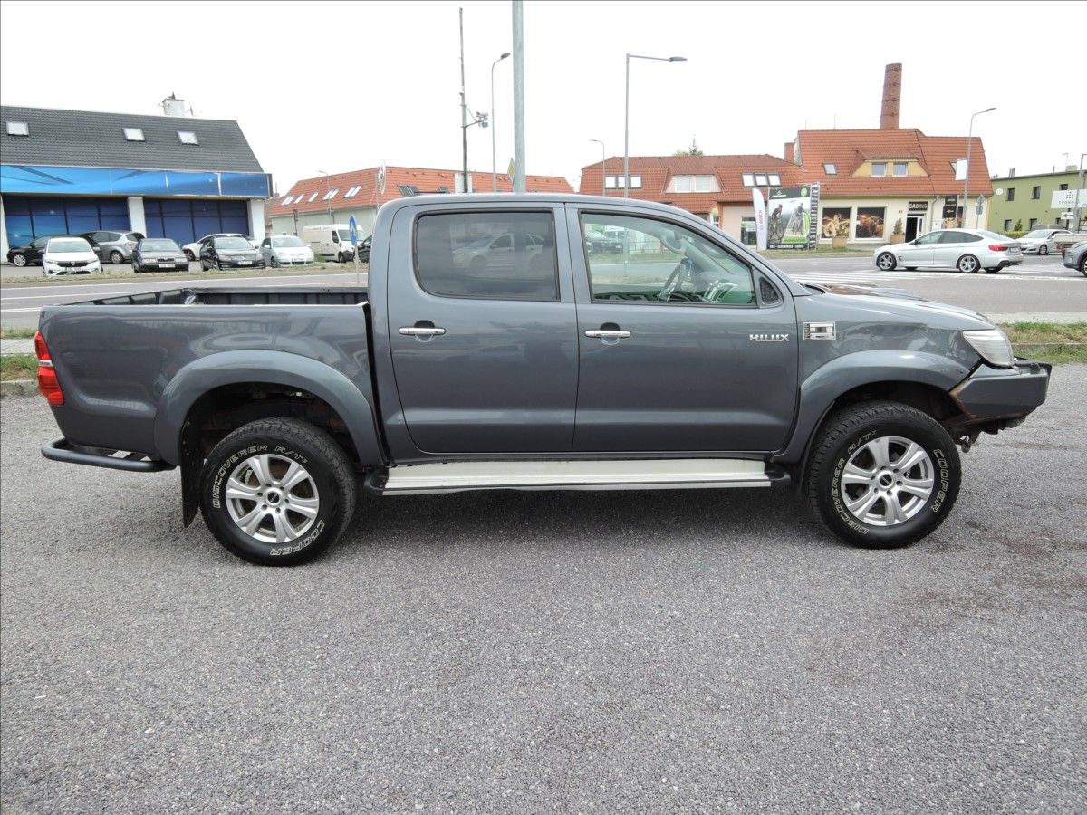 Toyota Hilux, 3,0 D-4D Aut. Offroad ARB Navi - fotka 5