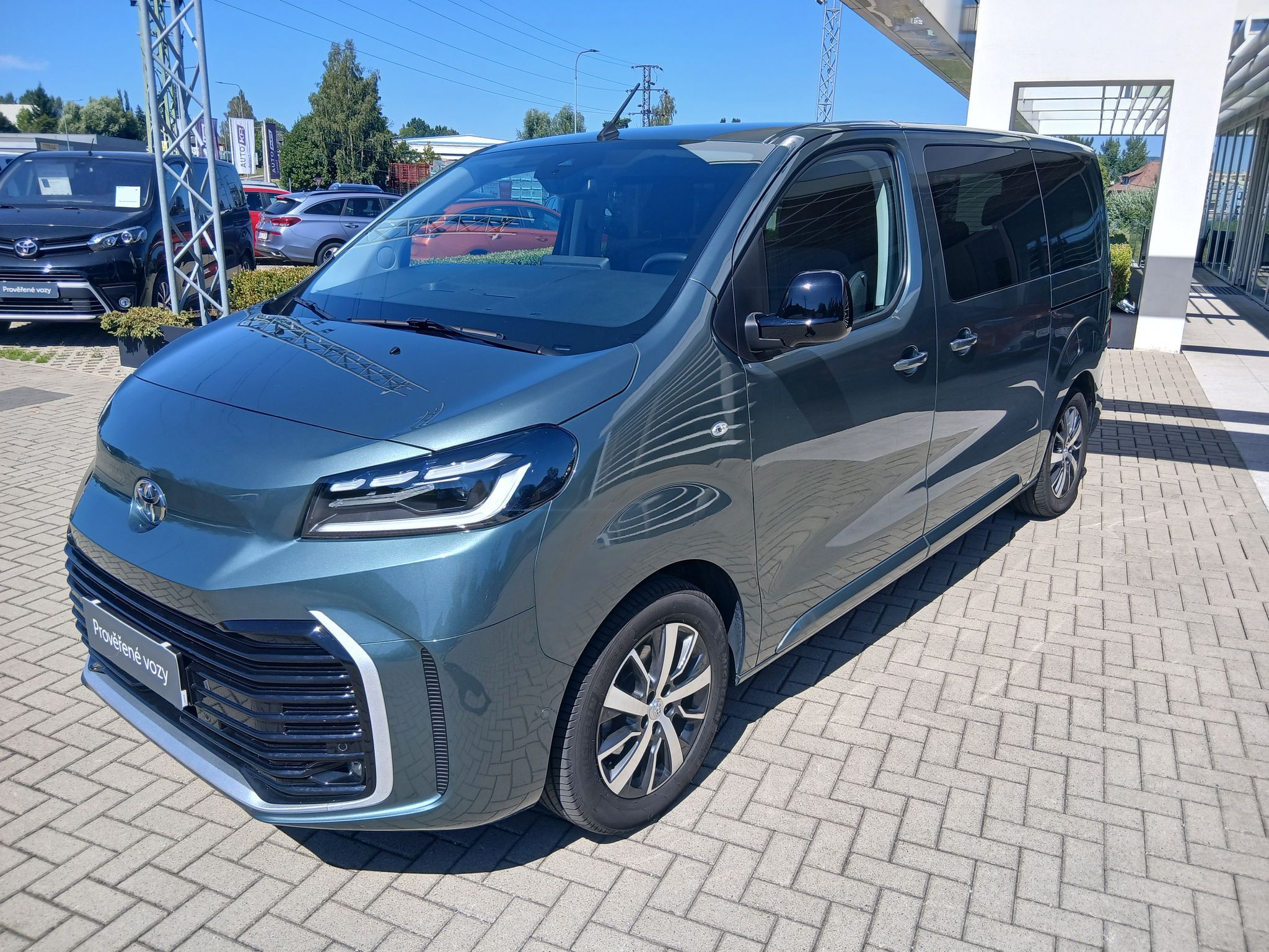 Toyota Proace Verso, 2.0D 144k L1 Family Webasto 8S - fotka 2