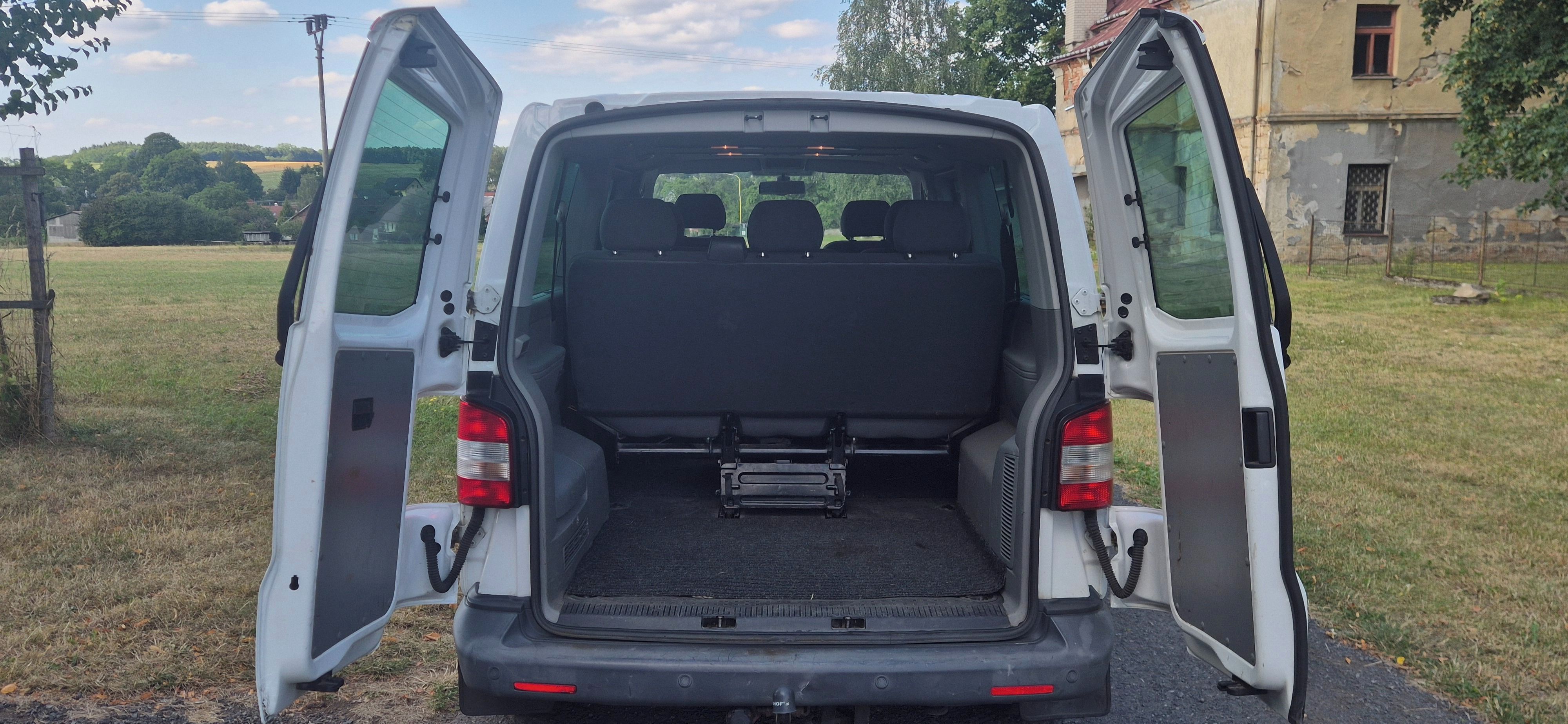Volkswagen Caravelle, VW Caravelle T5 Long  4X4 - fotka 4