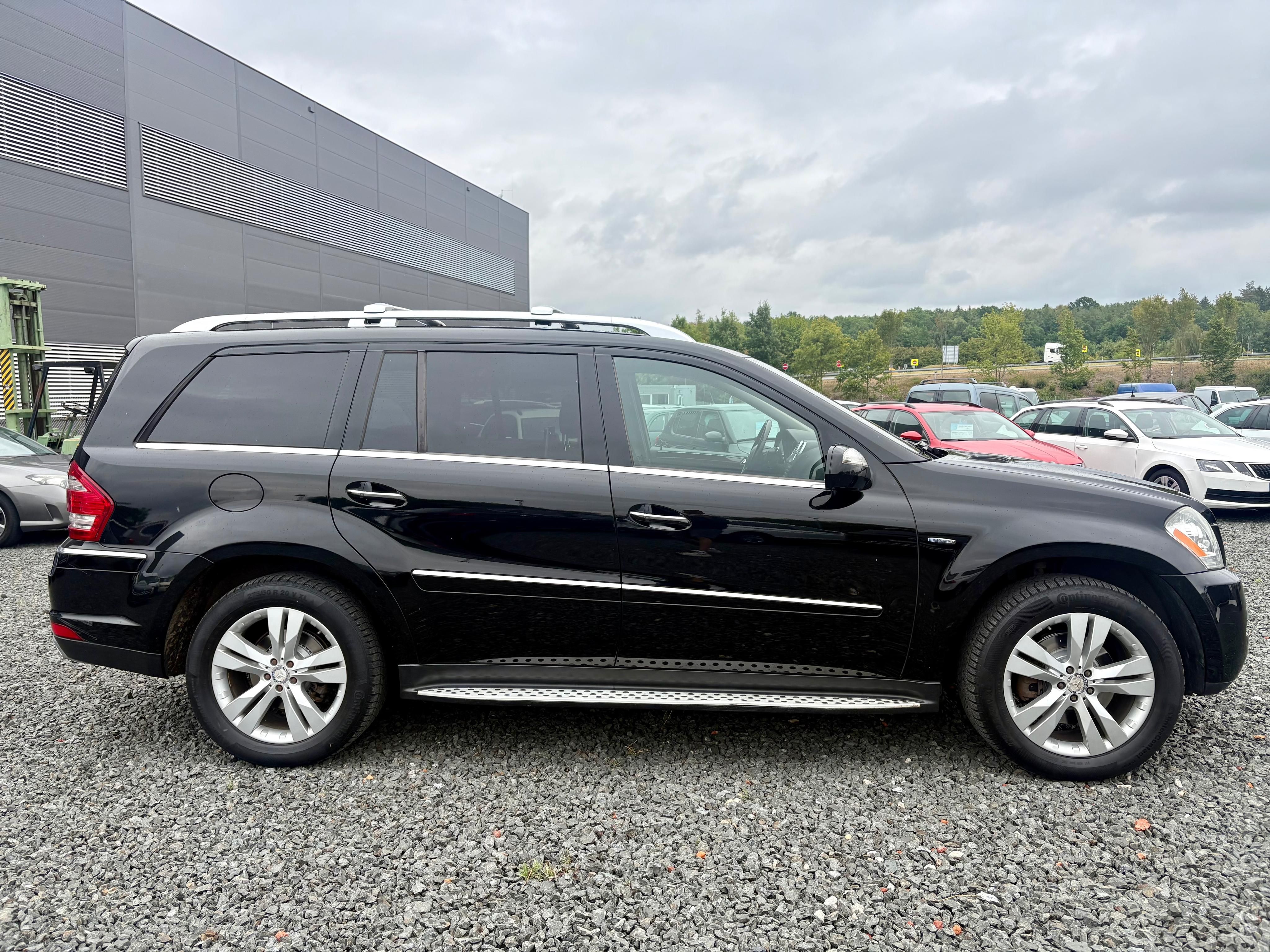 Mercedes-Benz GL, 350CDi 155kw 4Matic 7 míst - fotka 4