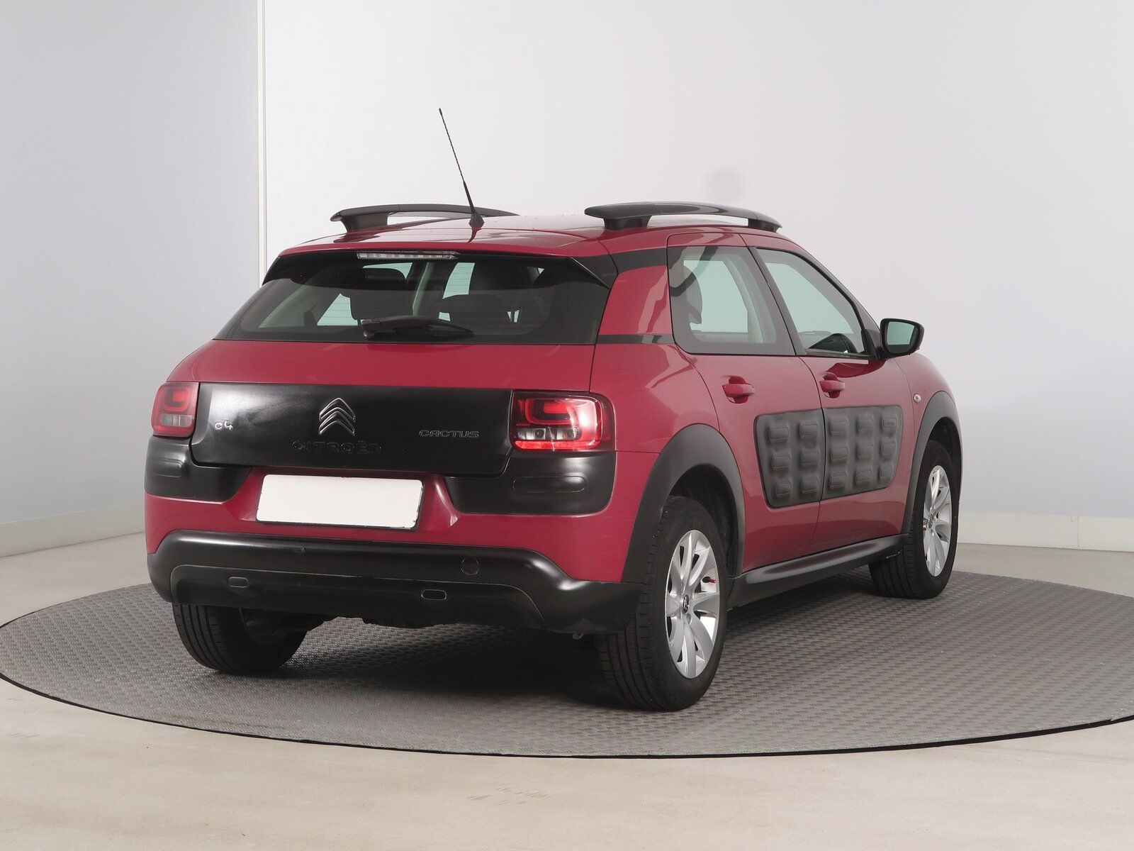 Citroën C4 Cactus, 1.6 BlueHDi, Tempomat - fotka 5