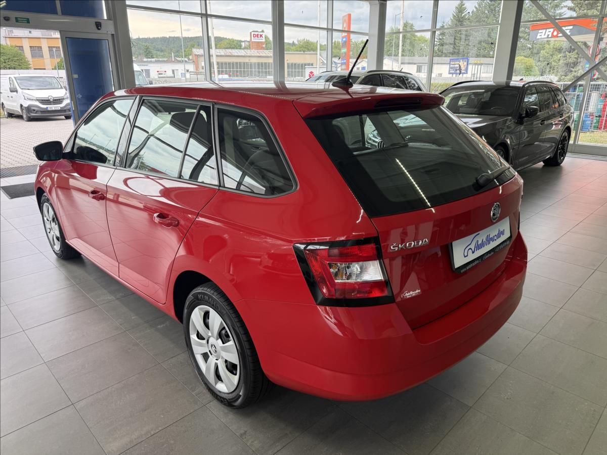 Škoda Fabia, 1,0   1.MAJ,SERVISKA,AMBITION - fotka 4