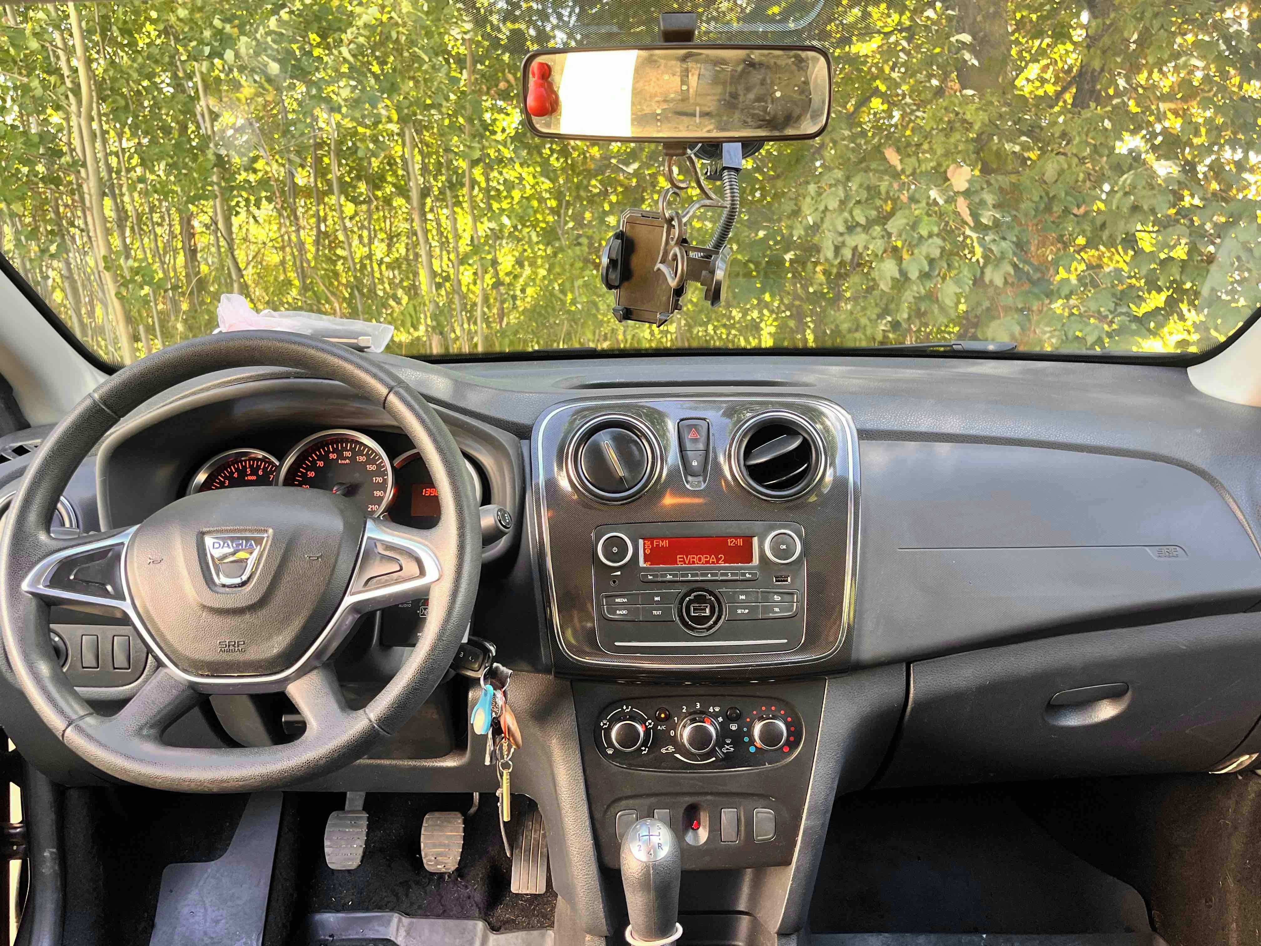Dacia Sandero, 1.0 - fotka 6