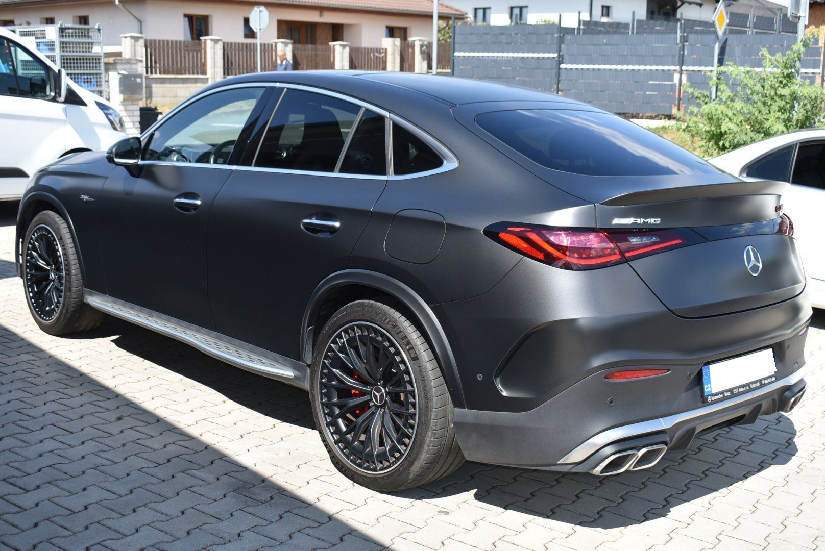 Mercedes-Benz GLC, AMG 63Se Performence Kupé - fotka 3