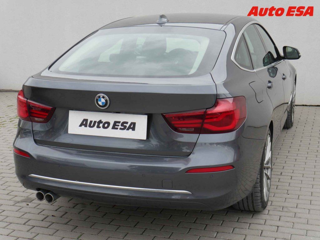 BMW Řada 3, 2.0D - fotka 4