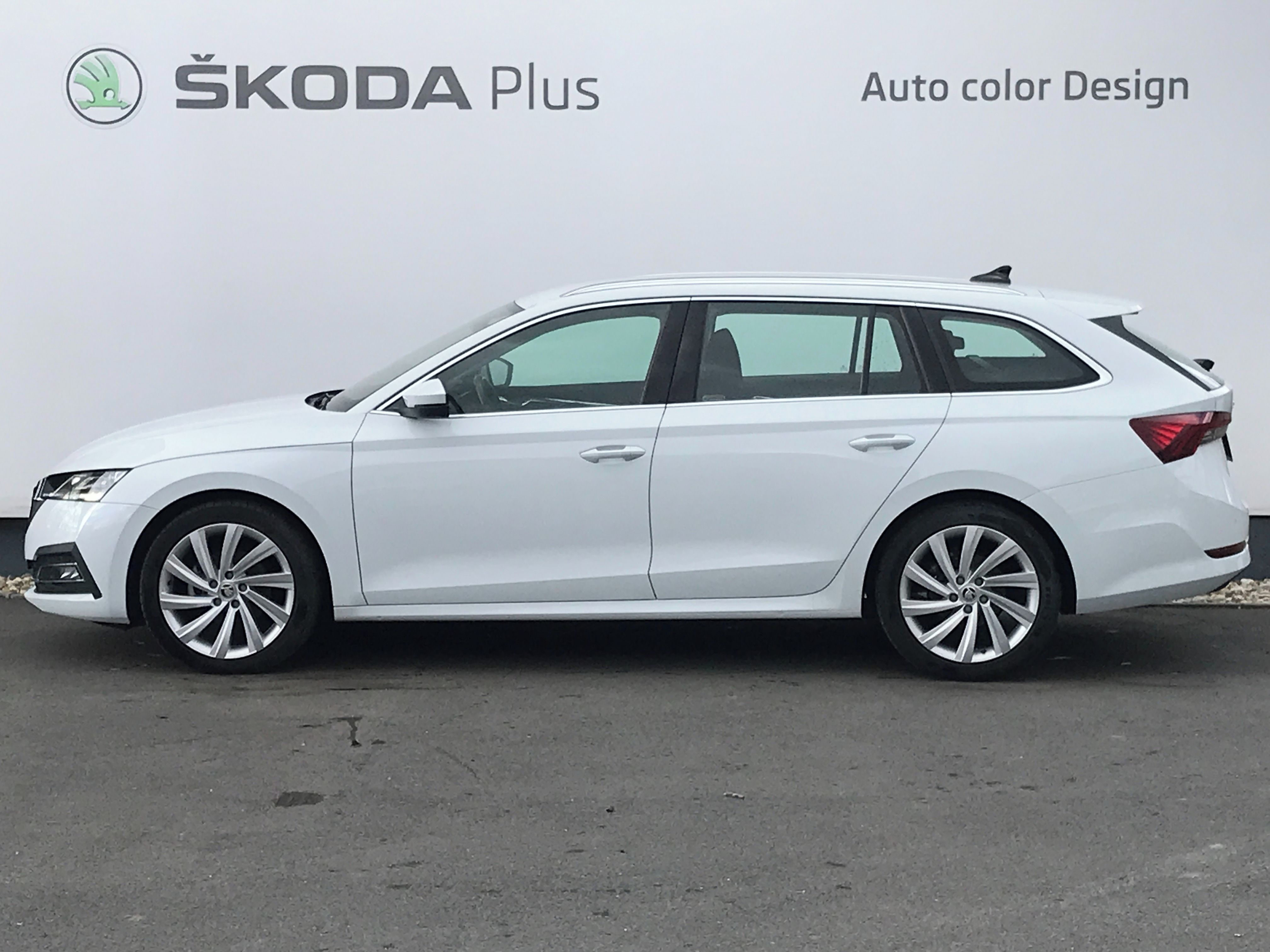 Škoda Octavia, TDi 85kW Style+MATRIX+TAŽNÉ - fotka 3