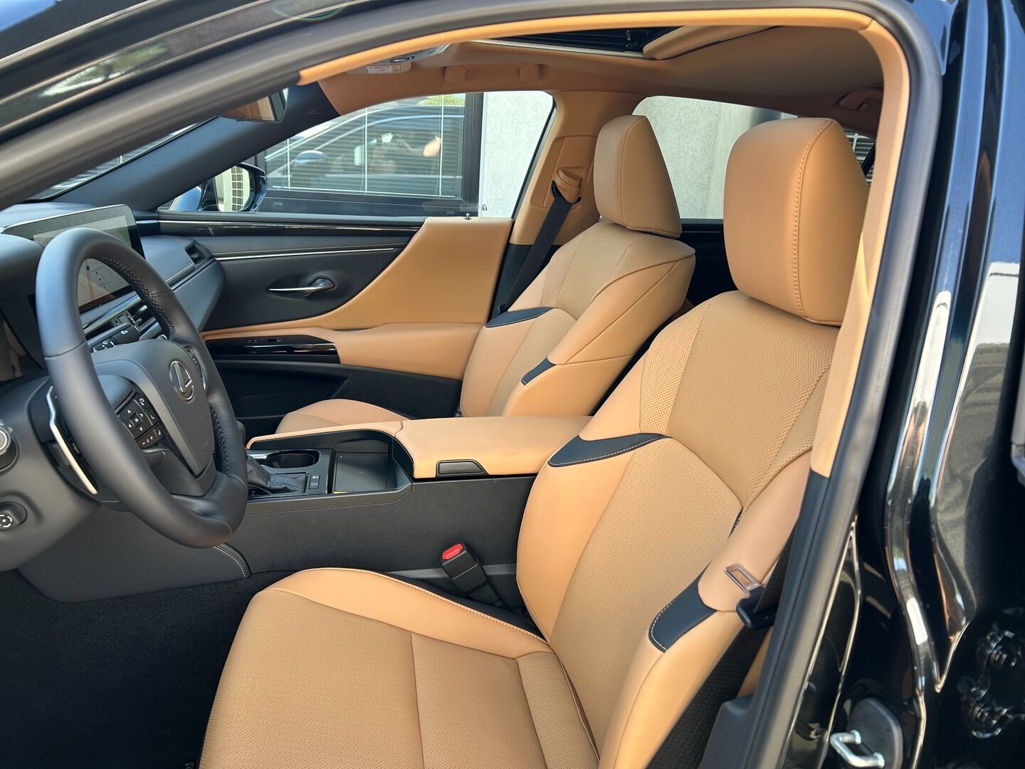 Lexus ES, 300h 2.5 HEV BUSINESS EDITION - fotka 6
