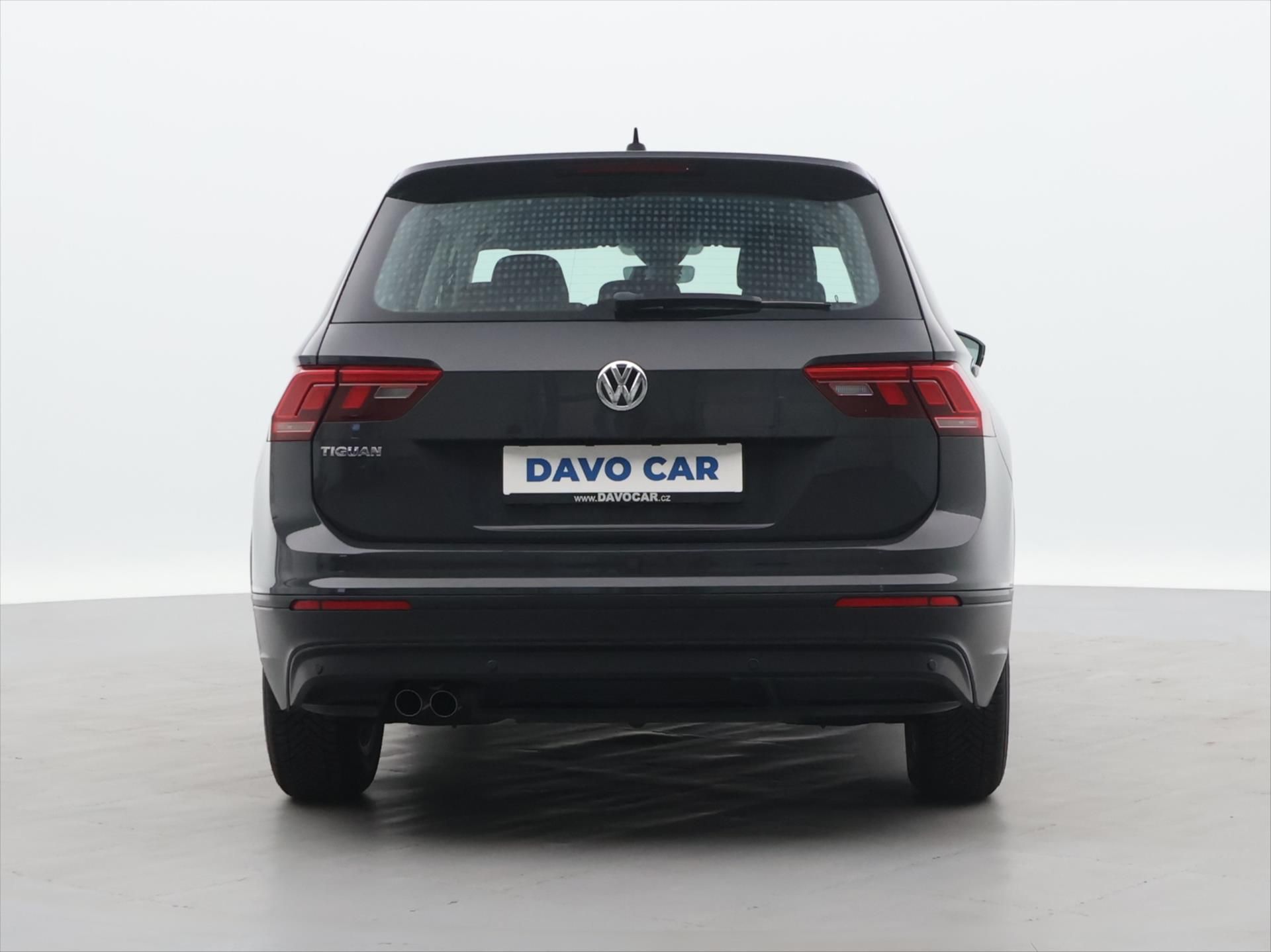 Volkswagen Tiguan, 1.4 TSI 110kW LED Navi 1.Maj. - fotka 6