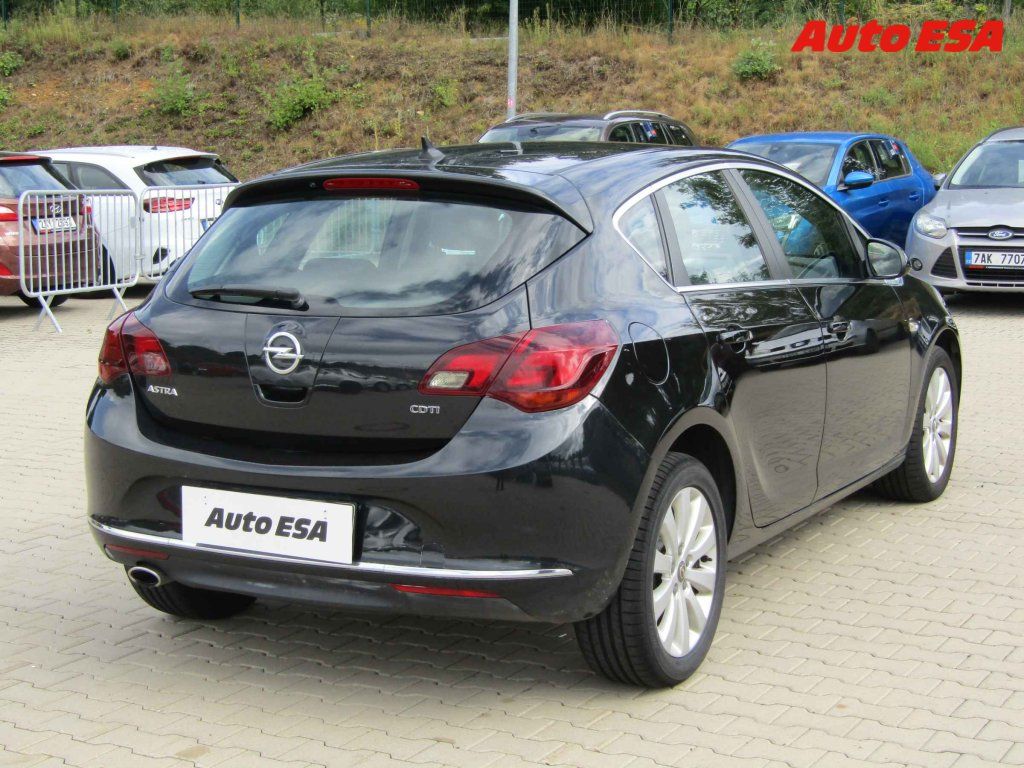 Opel Astra, 2.0D - fotka 4