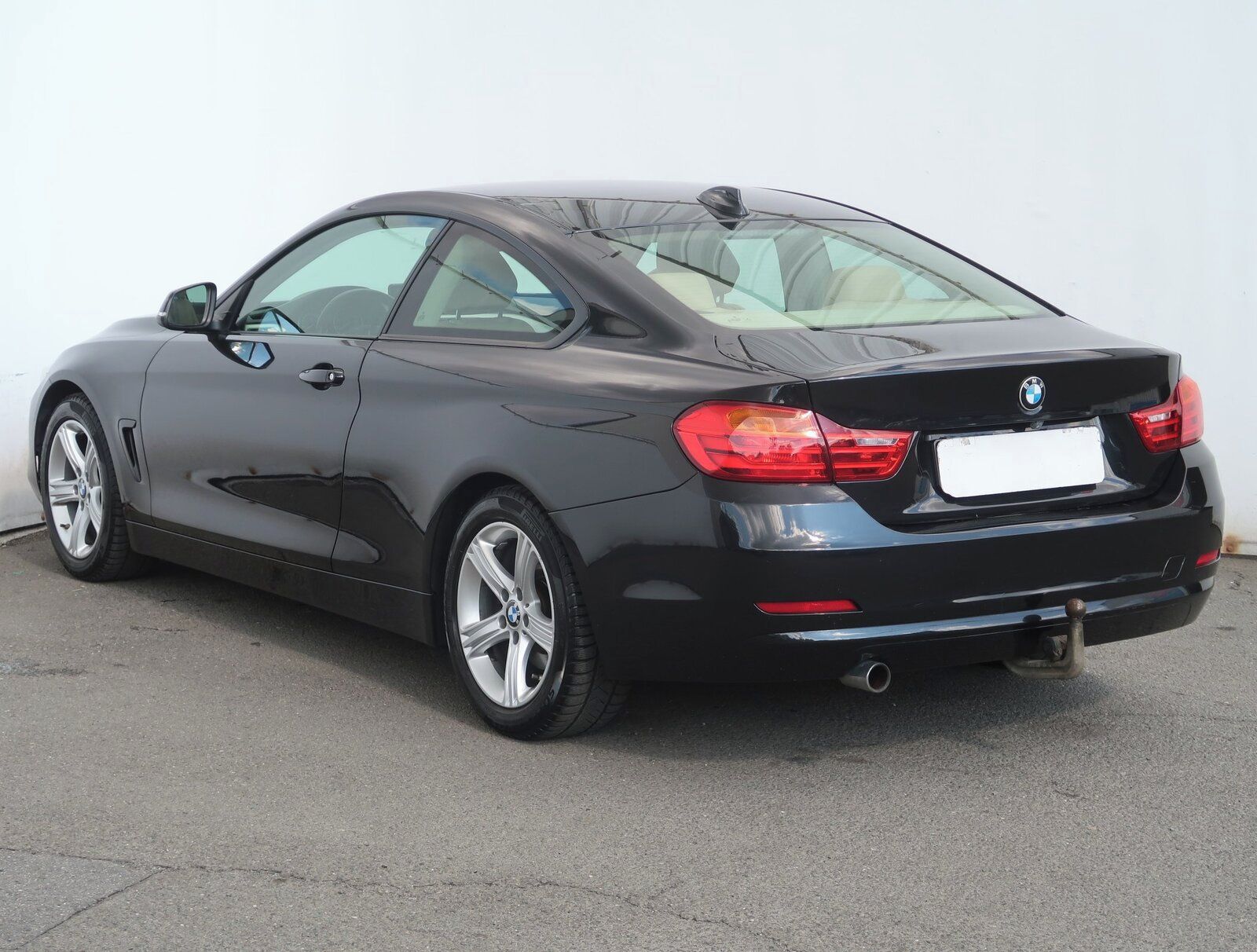 BMW Řada 4, 418d, Kůže, Bi-Xenony - fotka 4