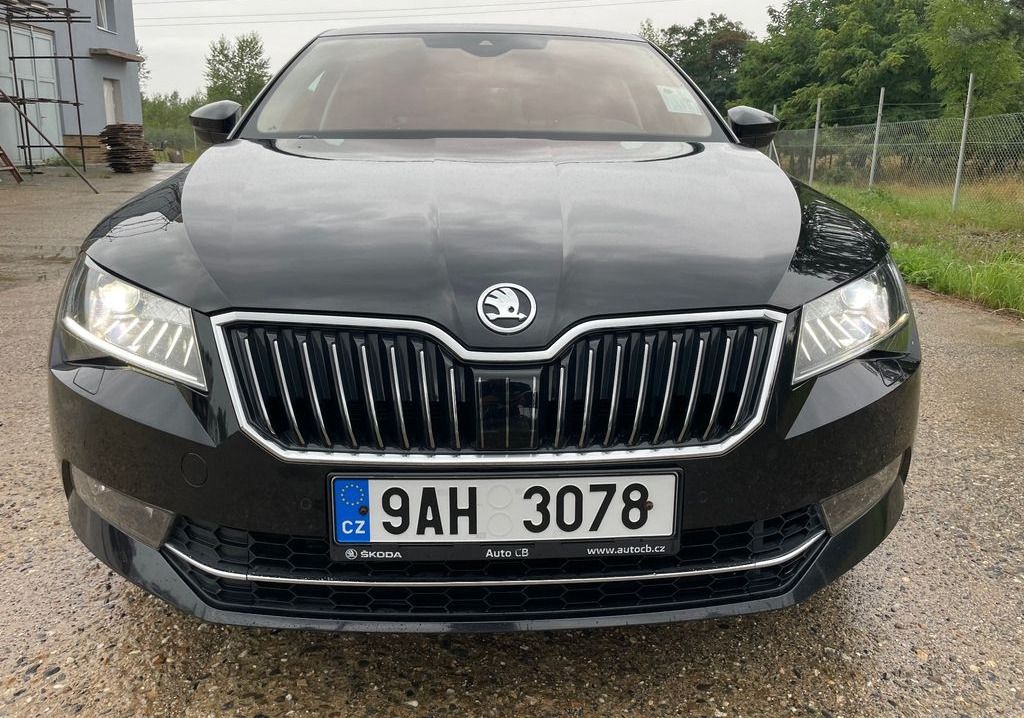 Škoda Superb, L&K 200kw 2.0tsi - fotka 2