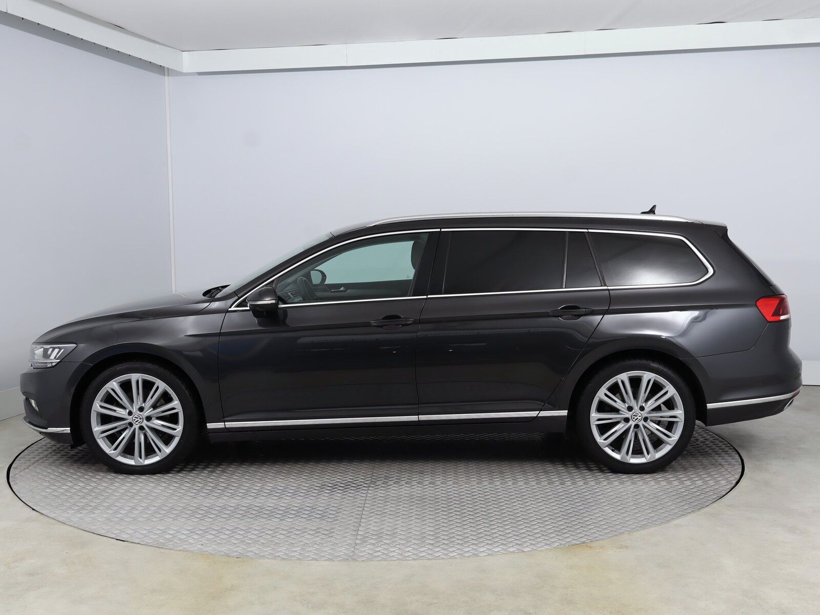 Volkswagen Passat, 2.0 TDI, Automat, Serv.kniha - fotka 3