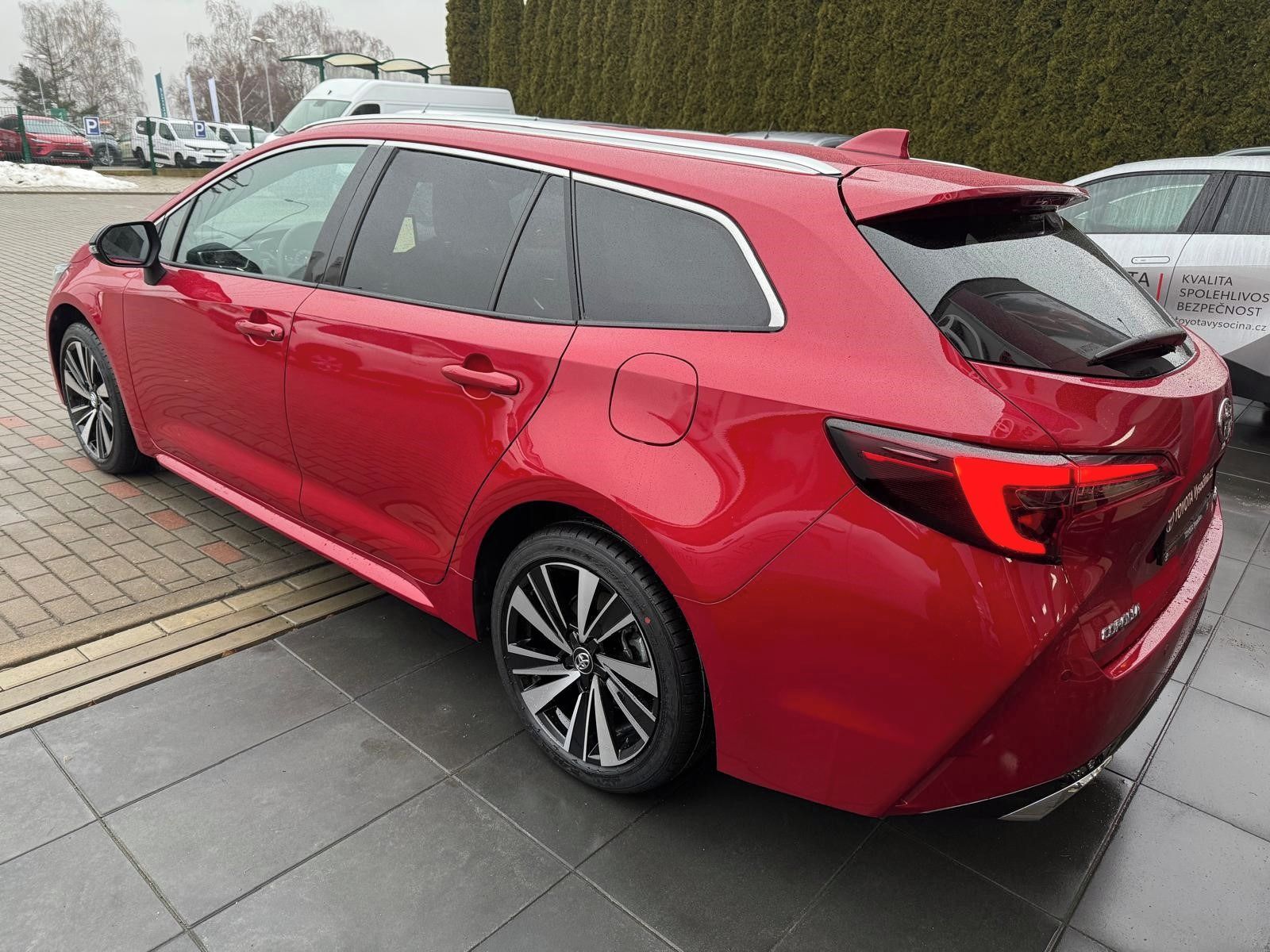 Toyota Corolla, 1.8HEV 140PS Style - fotka 3