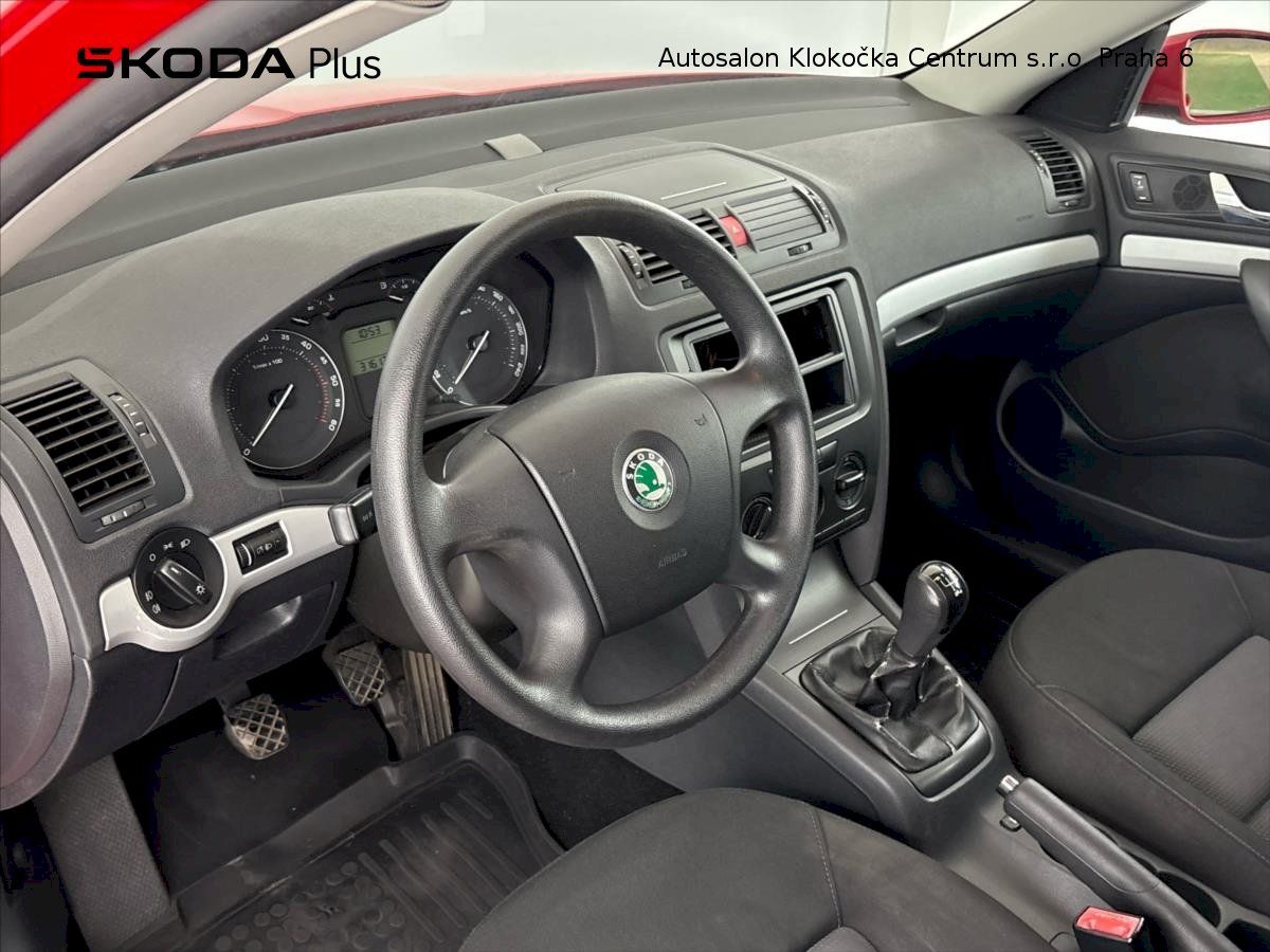 Škoda Octavia, TDI77 kW Ambiente - fotka 6