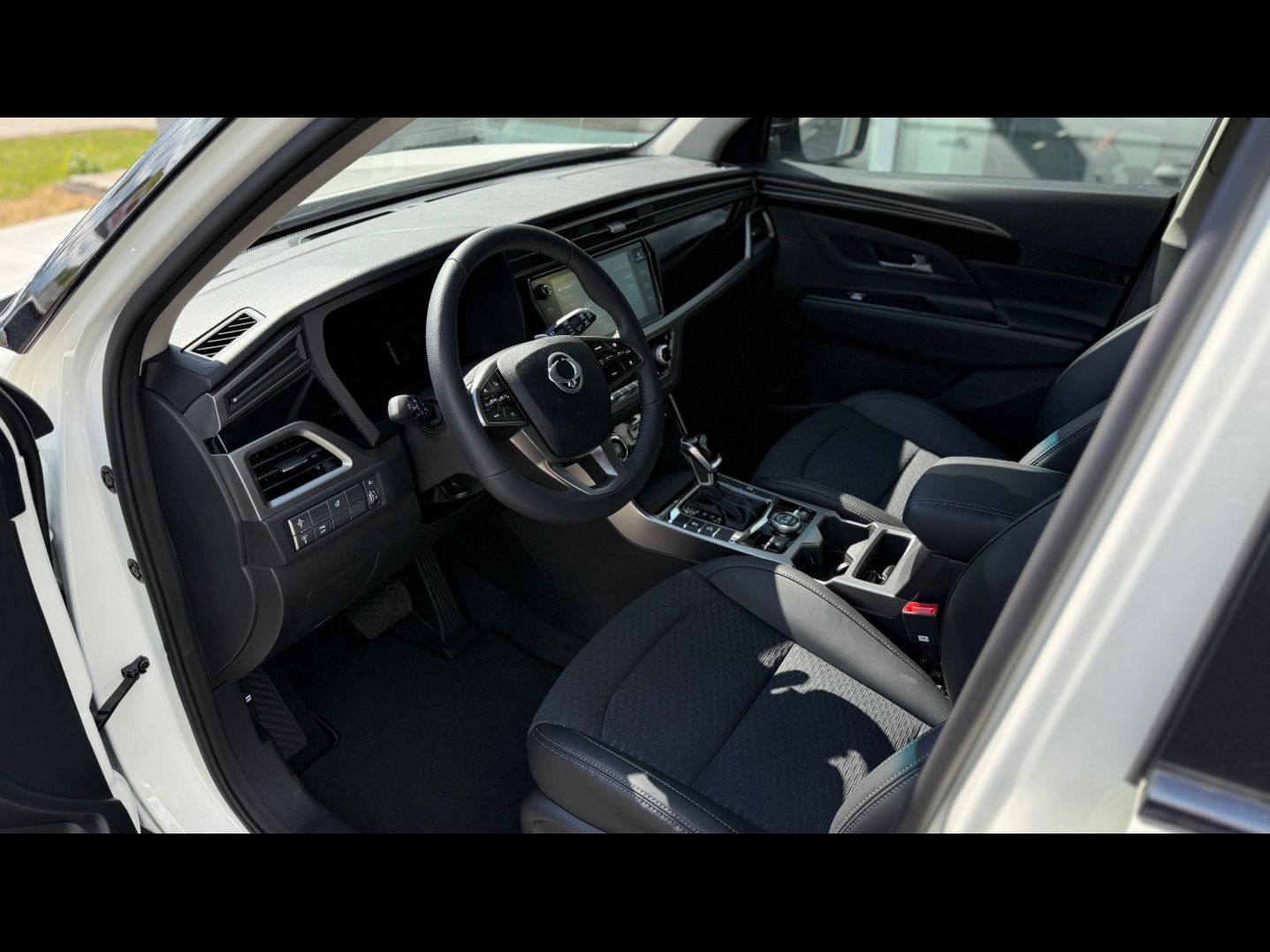 KGM Korando, Elegant FWD A6 - fotka 6