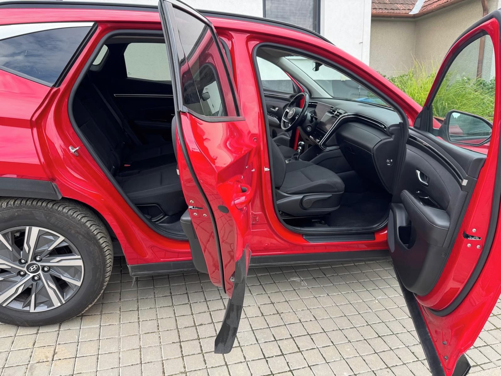 Hyundai Tucson, 1,6 T-GDI, autorizovaný servis - fotka 6