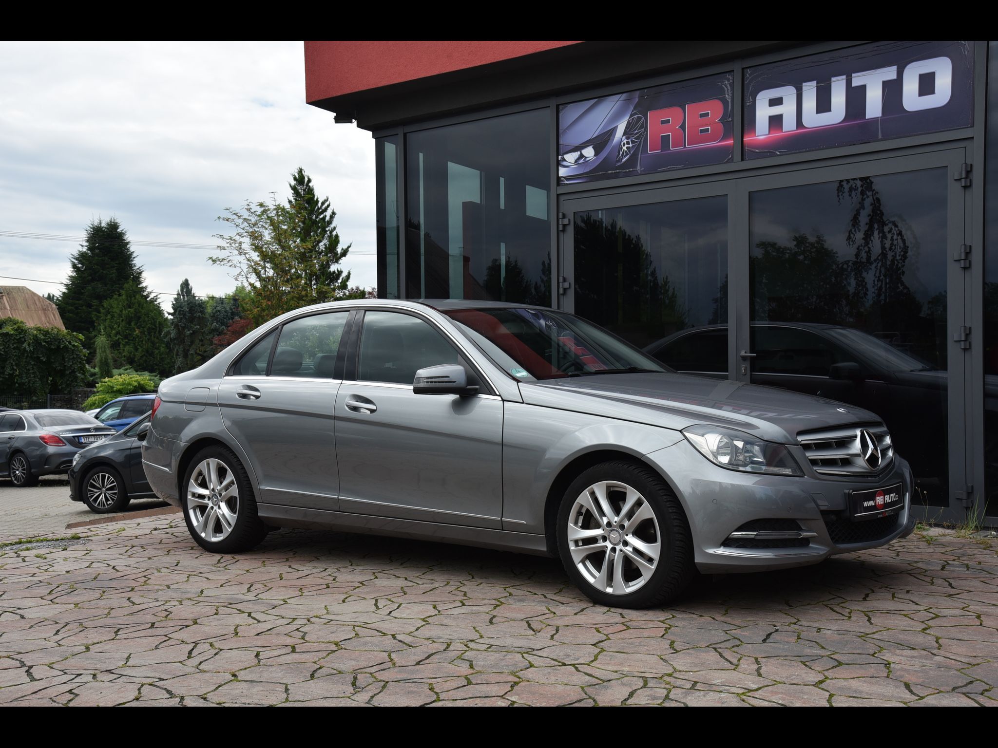 Mercedes-Benz Třídy C, 2.2 CDi 100 kw Automat - fotka 3