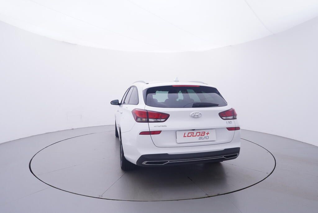 Hyundai i30, 1.5 Dpi 81 kW - fotka 4