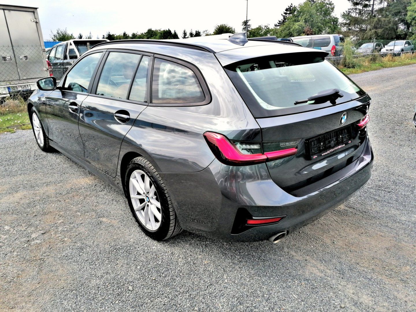 BMW Řada 3, 2.0 318IA 115kW Kůže - fotka 5