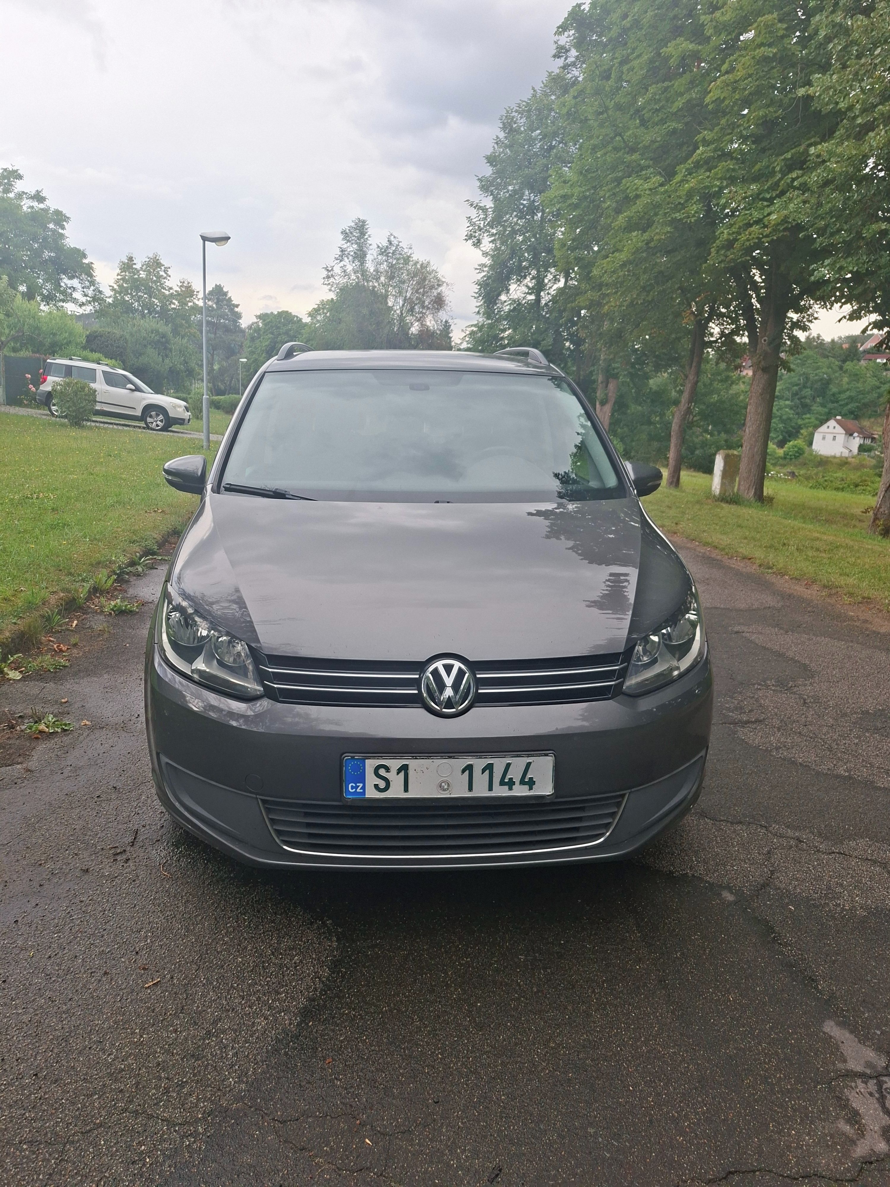Volkswagen Touran, 1.2tsi 77kw 2011 serviska - fotka 2