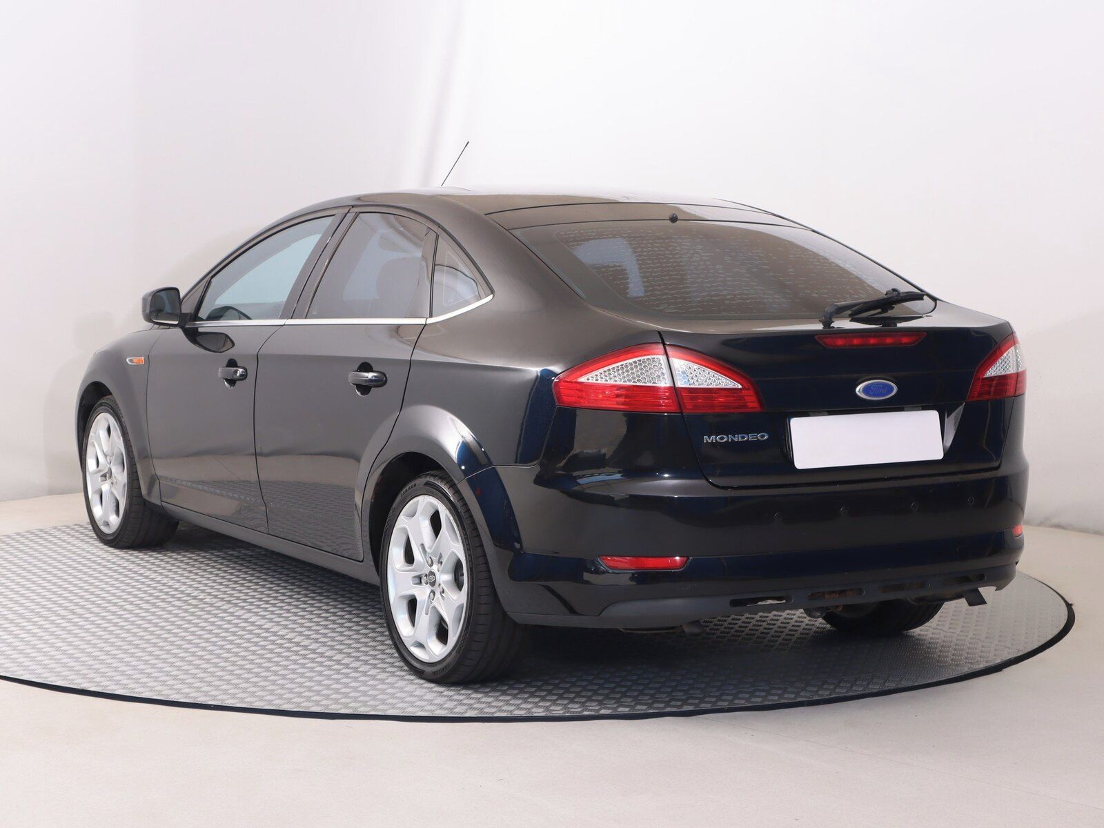 Ford Mondeo, 2.3 i, Titanium, Automat - fotka 4
