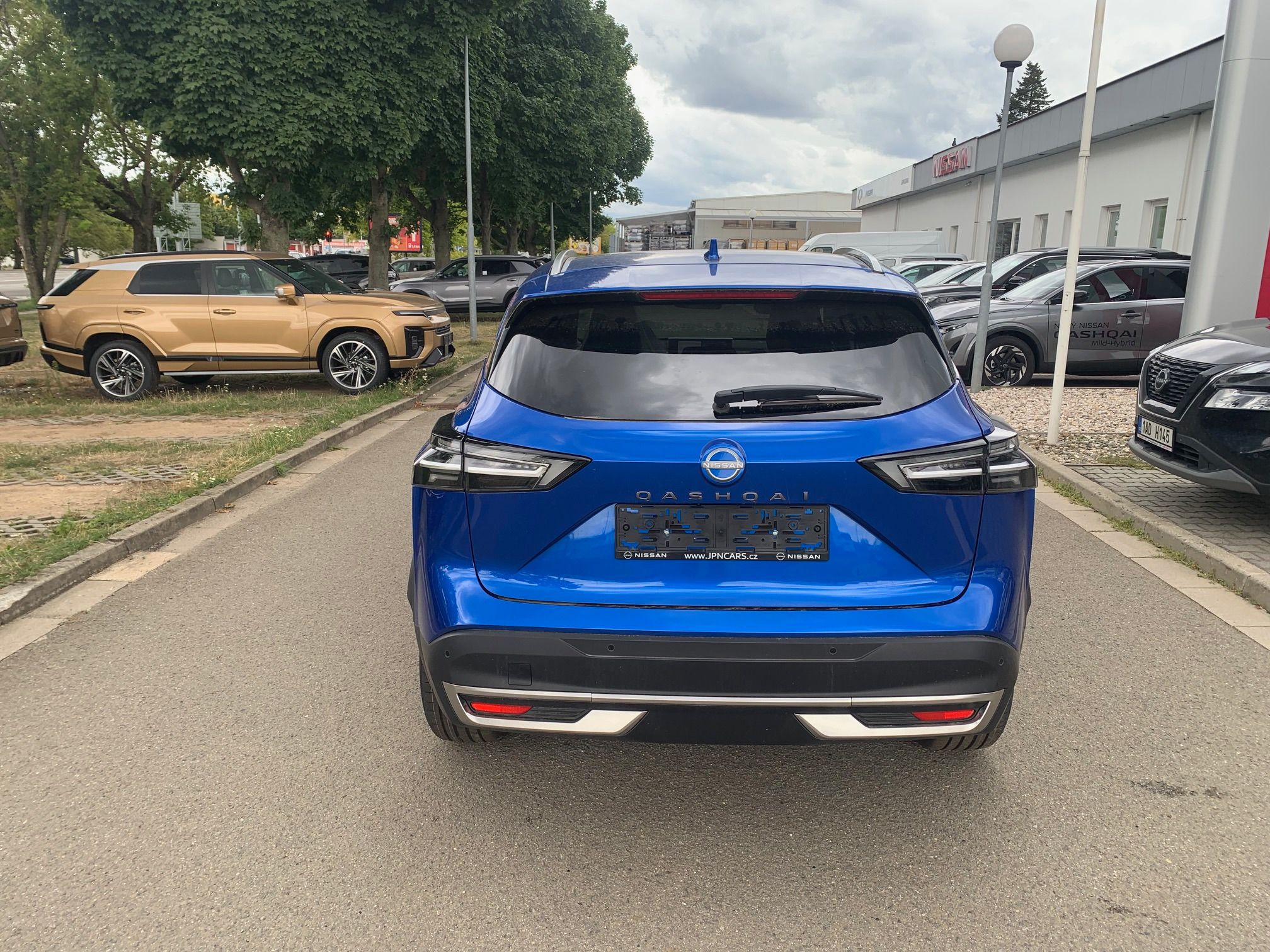 Nissan Qashqai, 1,3 DIG-T X-Tronic N-Connecta - fotka 5