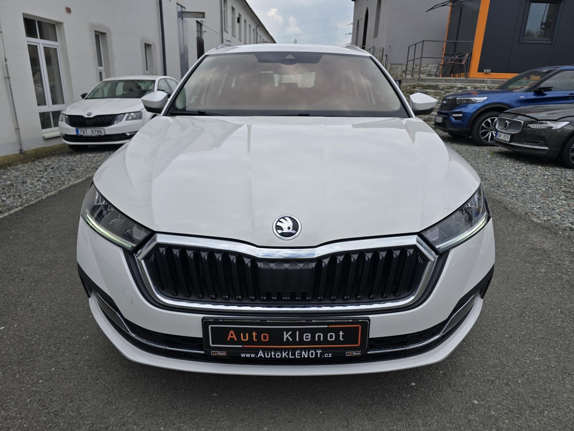 Škoda Octavia, 2.0TDi 110kW DSG STYLE + NAVI - fotka 3