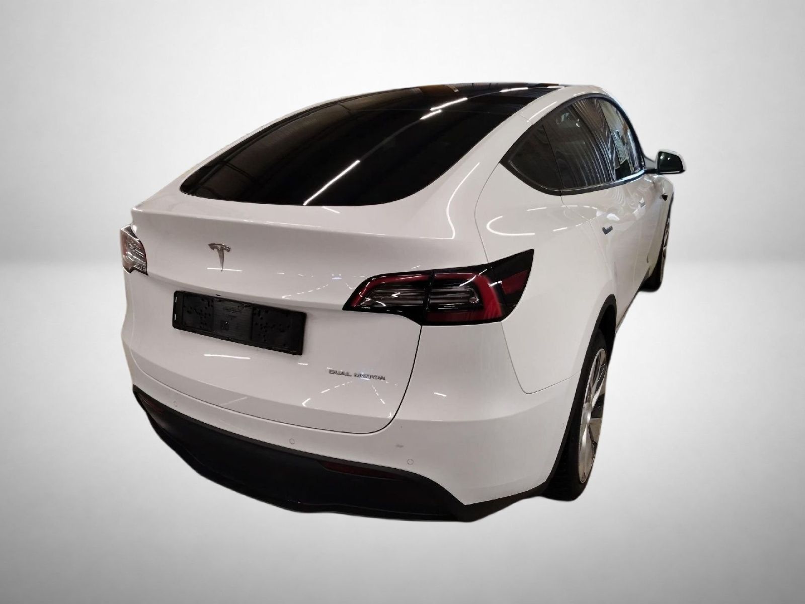 Tesla Model Y, Long Range AWD 75kWh - fotka 2