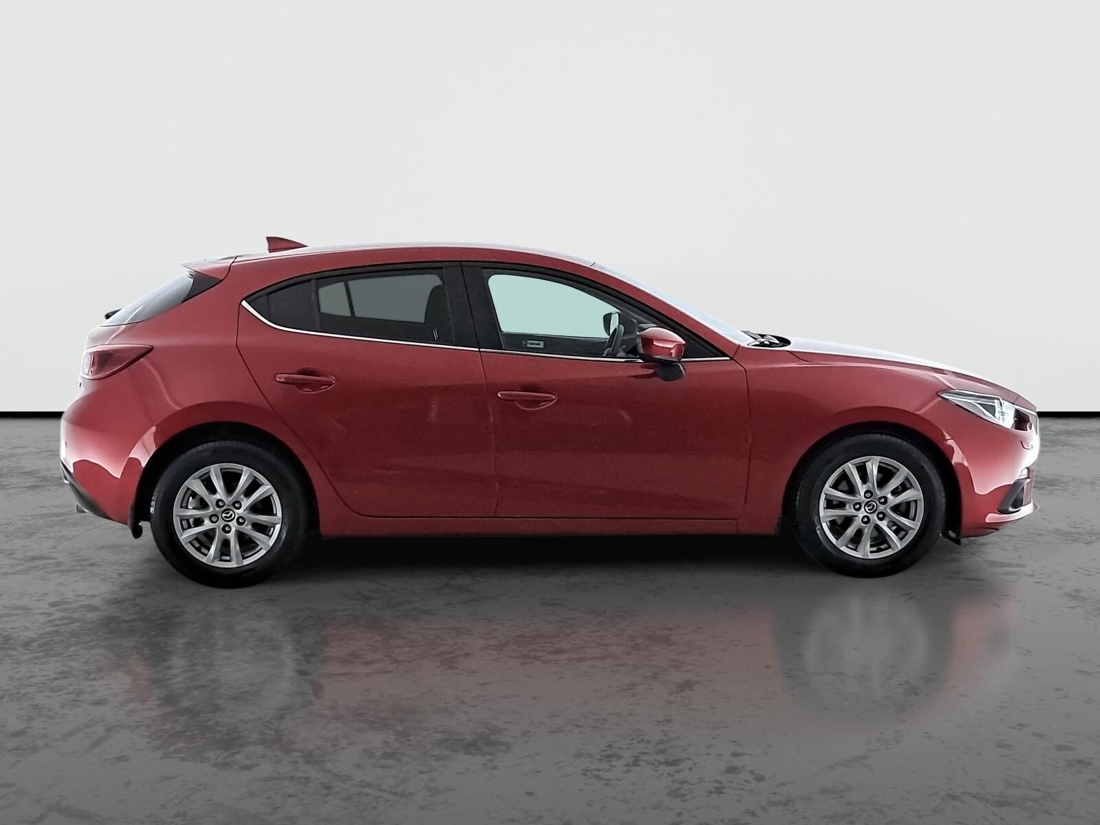 Mazda 3, 2.0 Skyactiv-G, ČR,1.maj - fotka 6