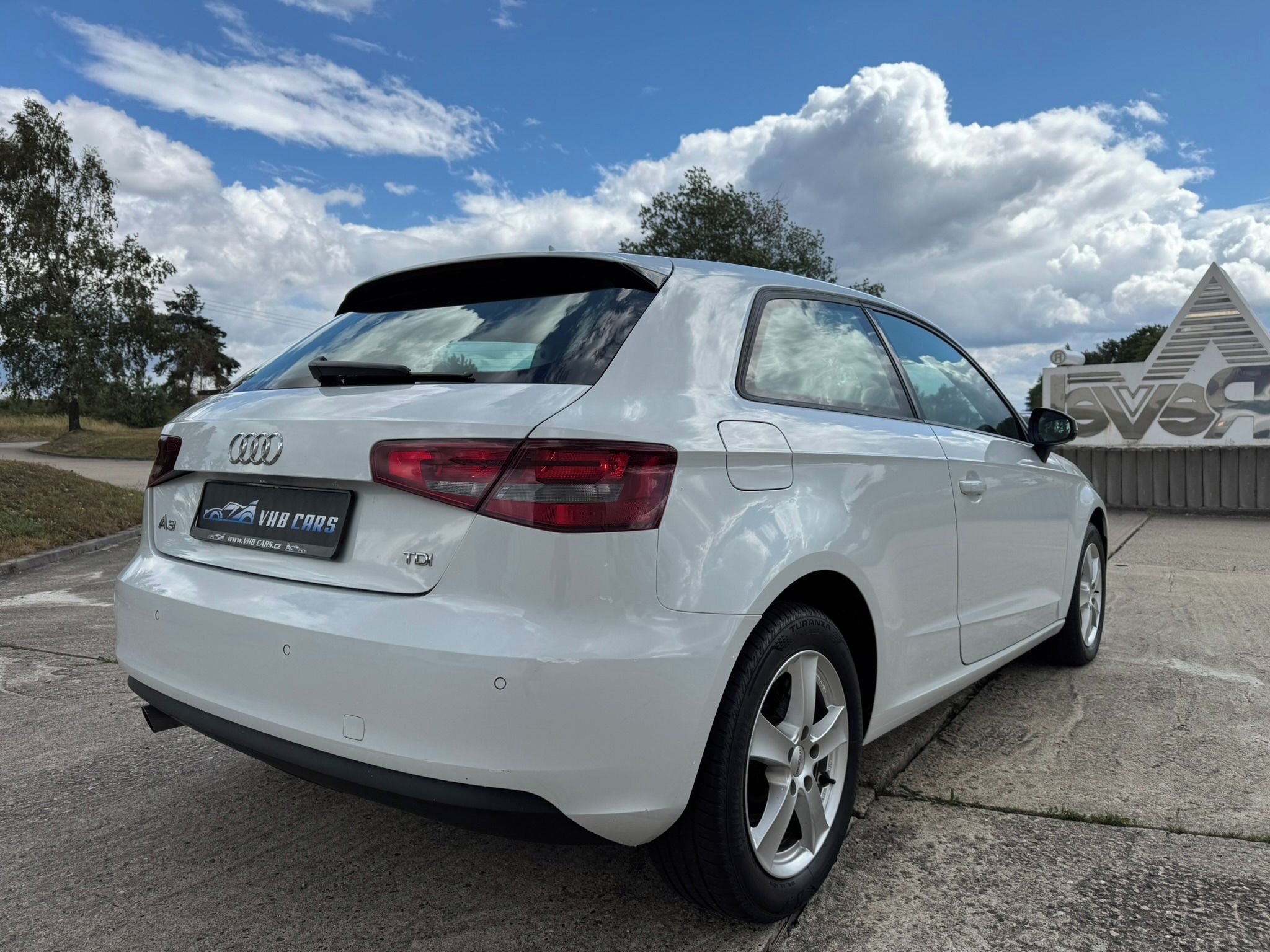 Audi A3, 1.6 TDI 81 kW S-tronic - fotka 5