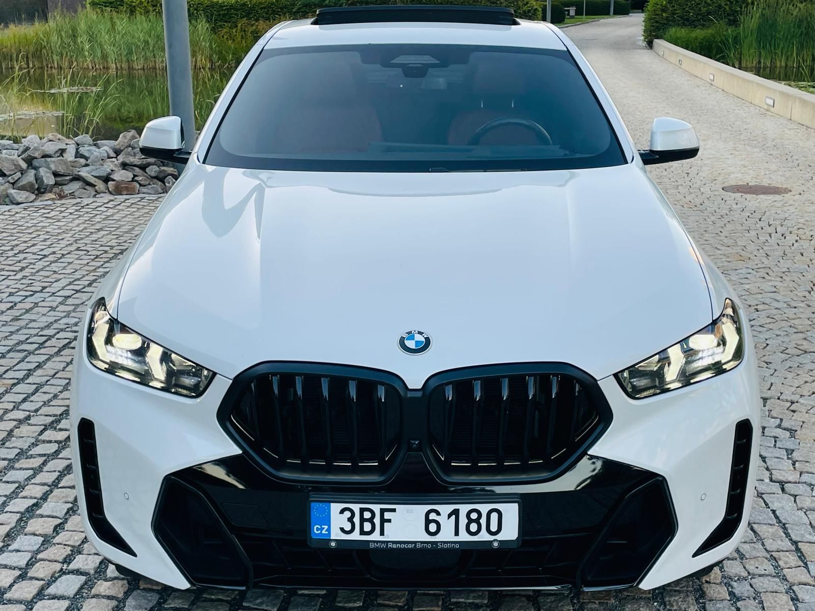 BMW X6, 40D MSPORT 4x4 SERVISKA TAŽNÉ - fotka 5