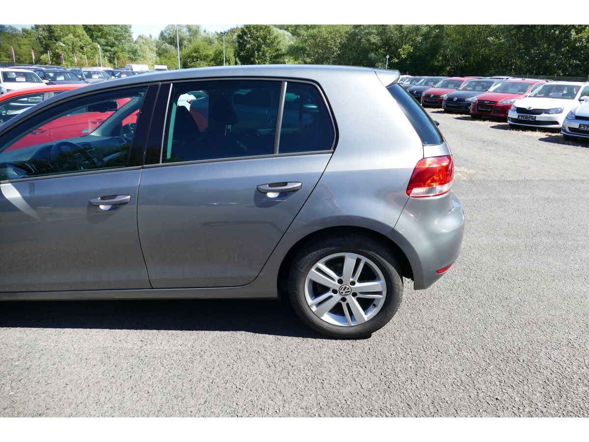 Volkswagen Golf, 1,2TSI 77KW MATCH - fotka 6