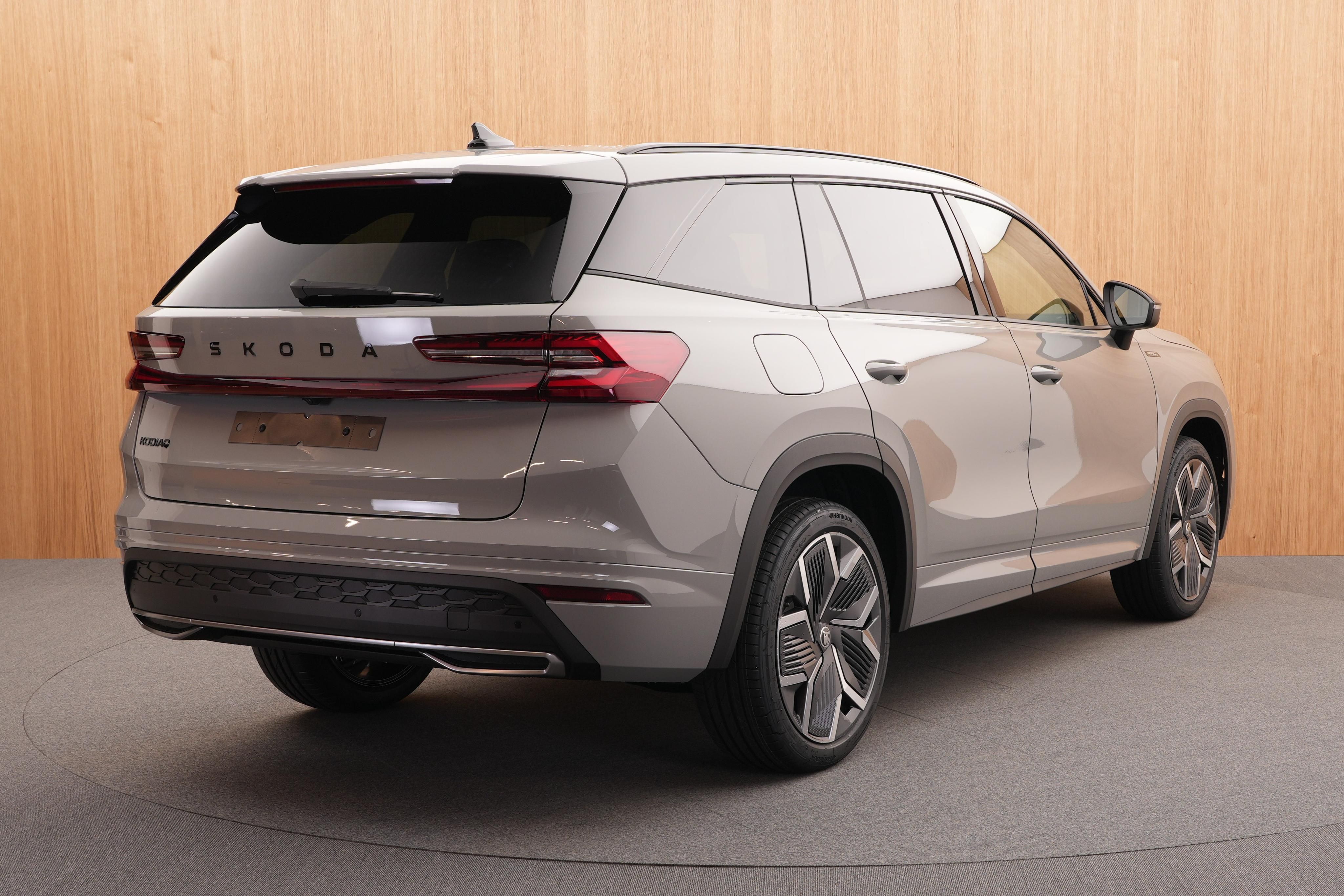 Škoda Kodiaq, Sportline 1.5 TSI DSG - fotka 4